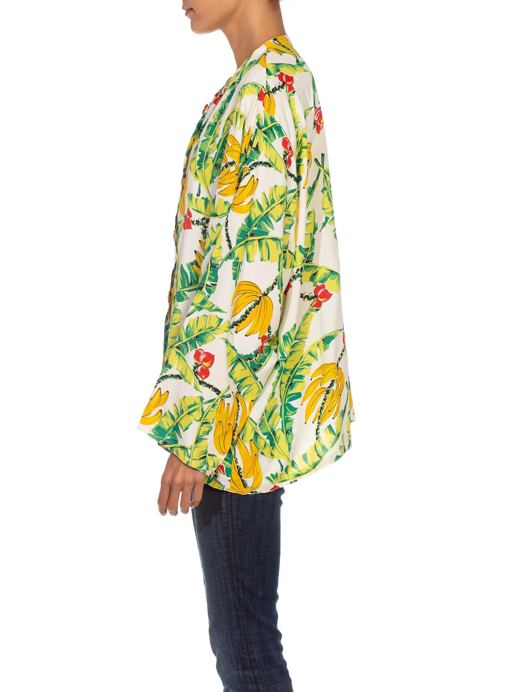 Beige Top con stampa a banana oversize in rayon verde e giallo degli anni '40 in vendita