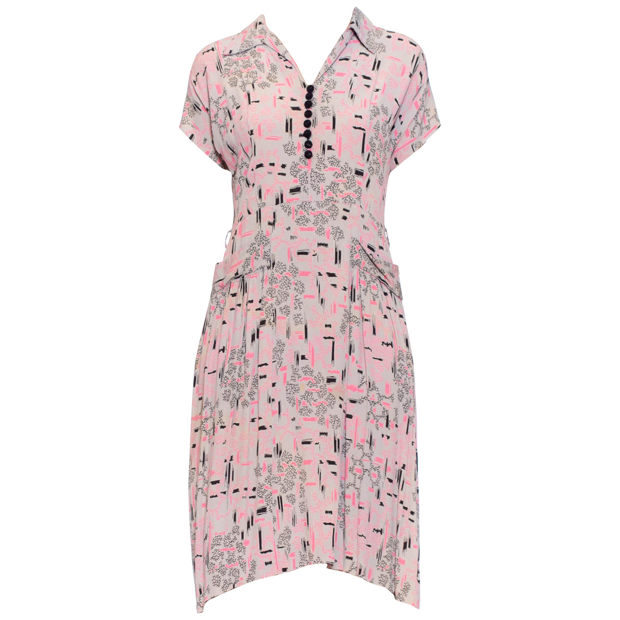 1940S Grey & Pink Rayon Crepe Atomic Print Dress