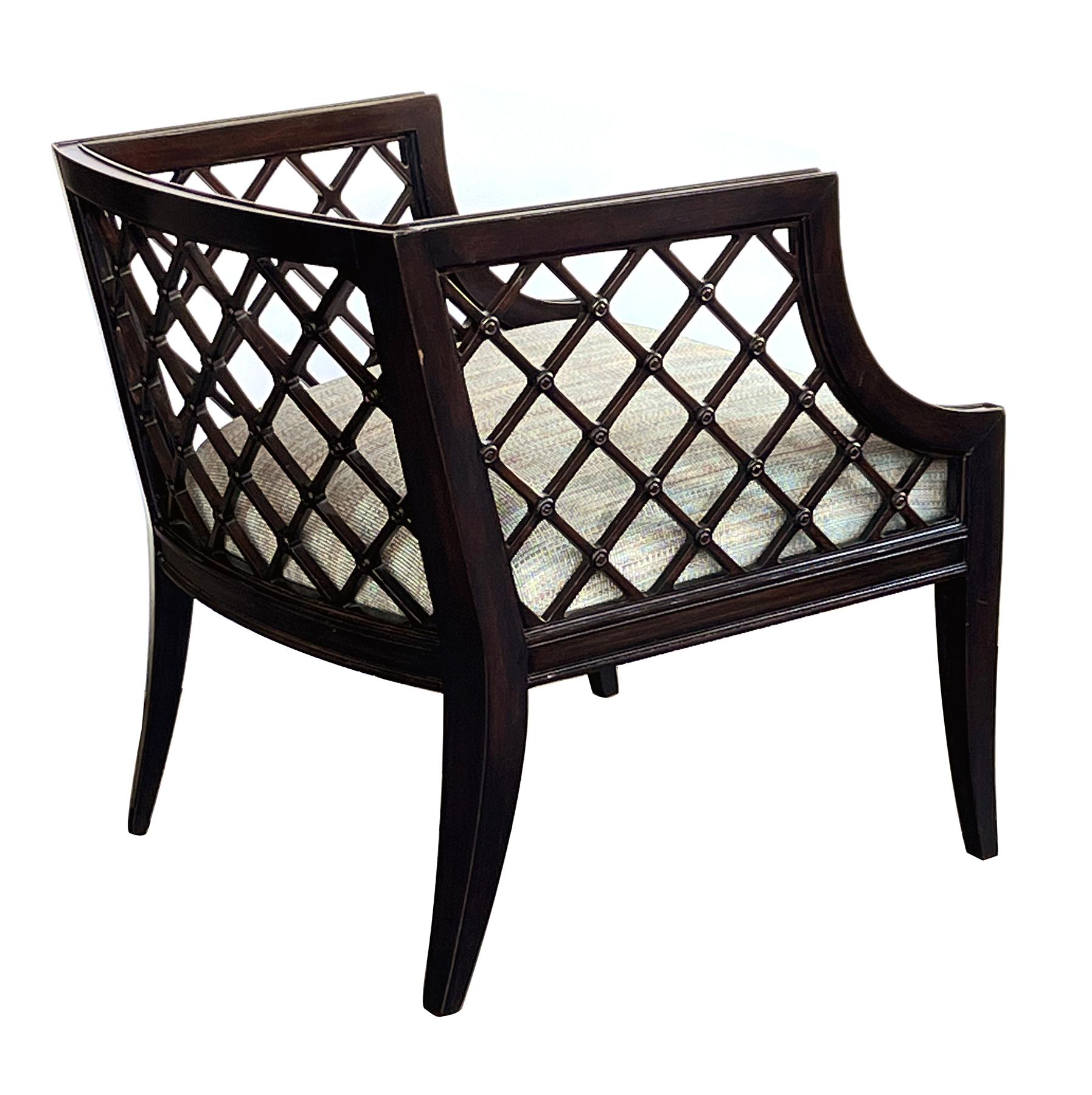 Hollywood Regency Chaise longue en treillis laqué Brown des années 1940 de Grosfeld House en vente