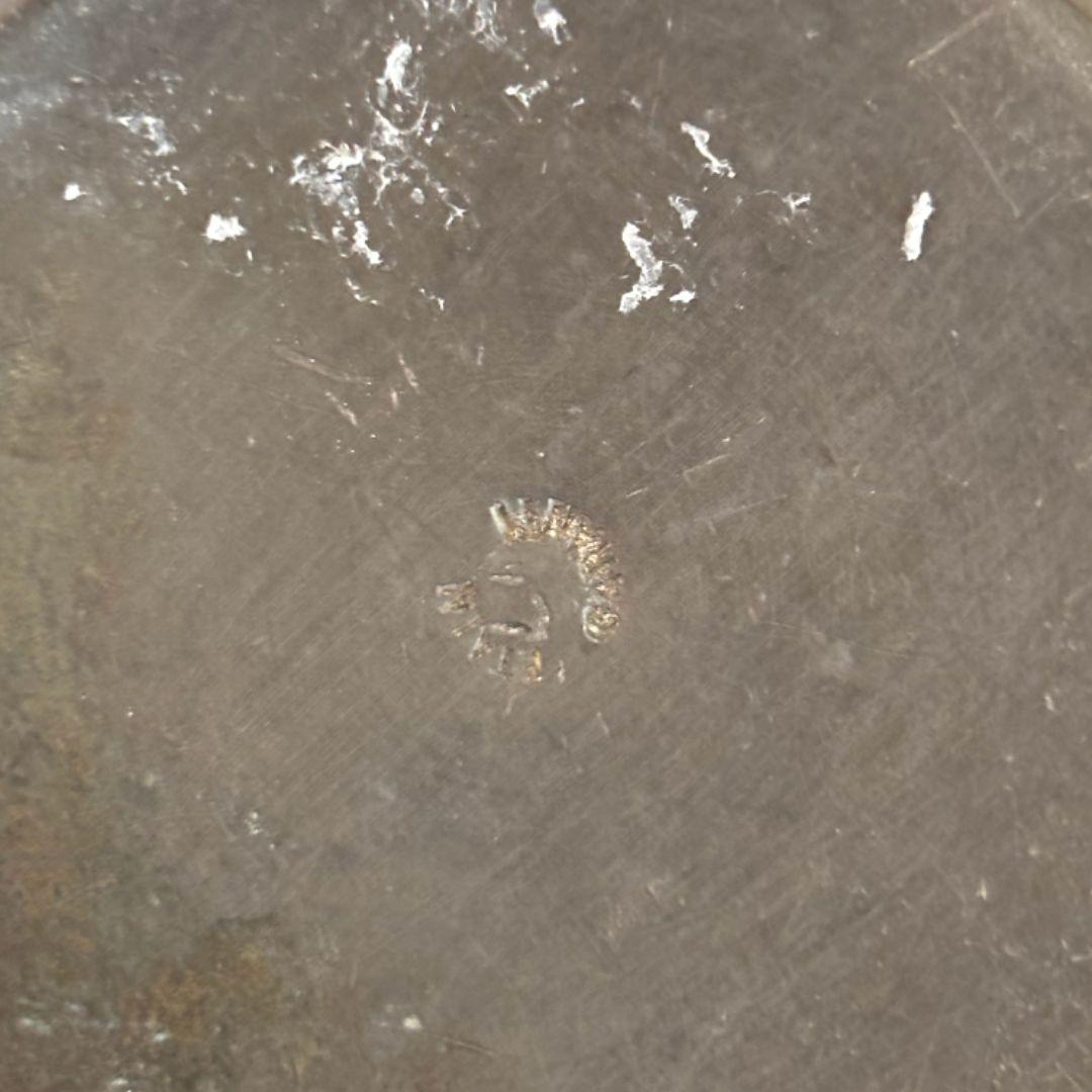 Vaso in alluminio martellato di Rene Delevan del 1940 con patina In condizioni buone in vendita a Brooklyn, NY