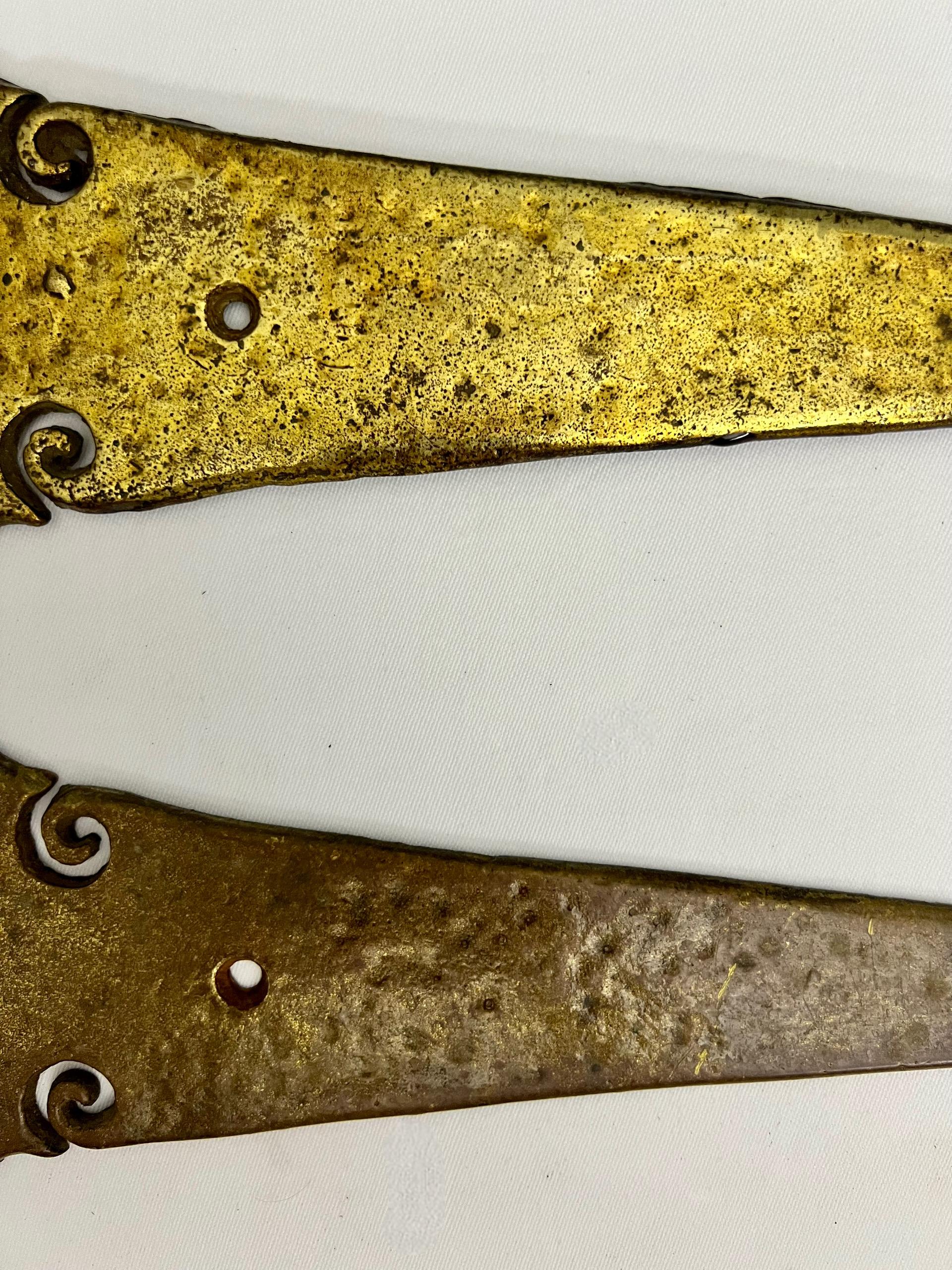 Mid-20th Century 1940s Hammered Brass Door Strap Hinges by Wm. Spencer with Brass Door Knocker For Sale