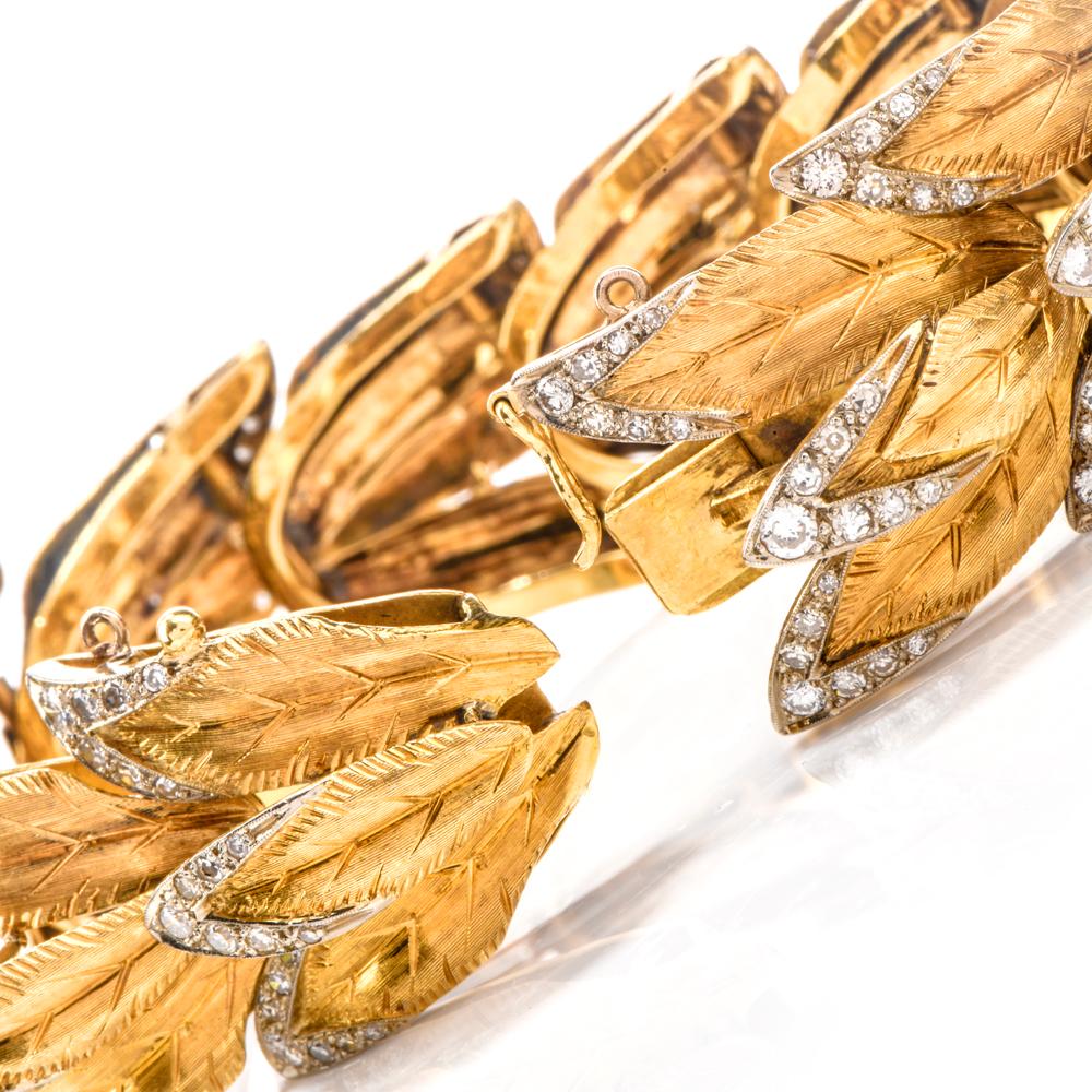 1940s Hand Engraved 1940s 18 Karat Feather Gold Bracelet In Excellent Condition In Miami, FL