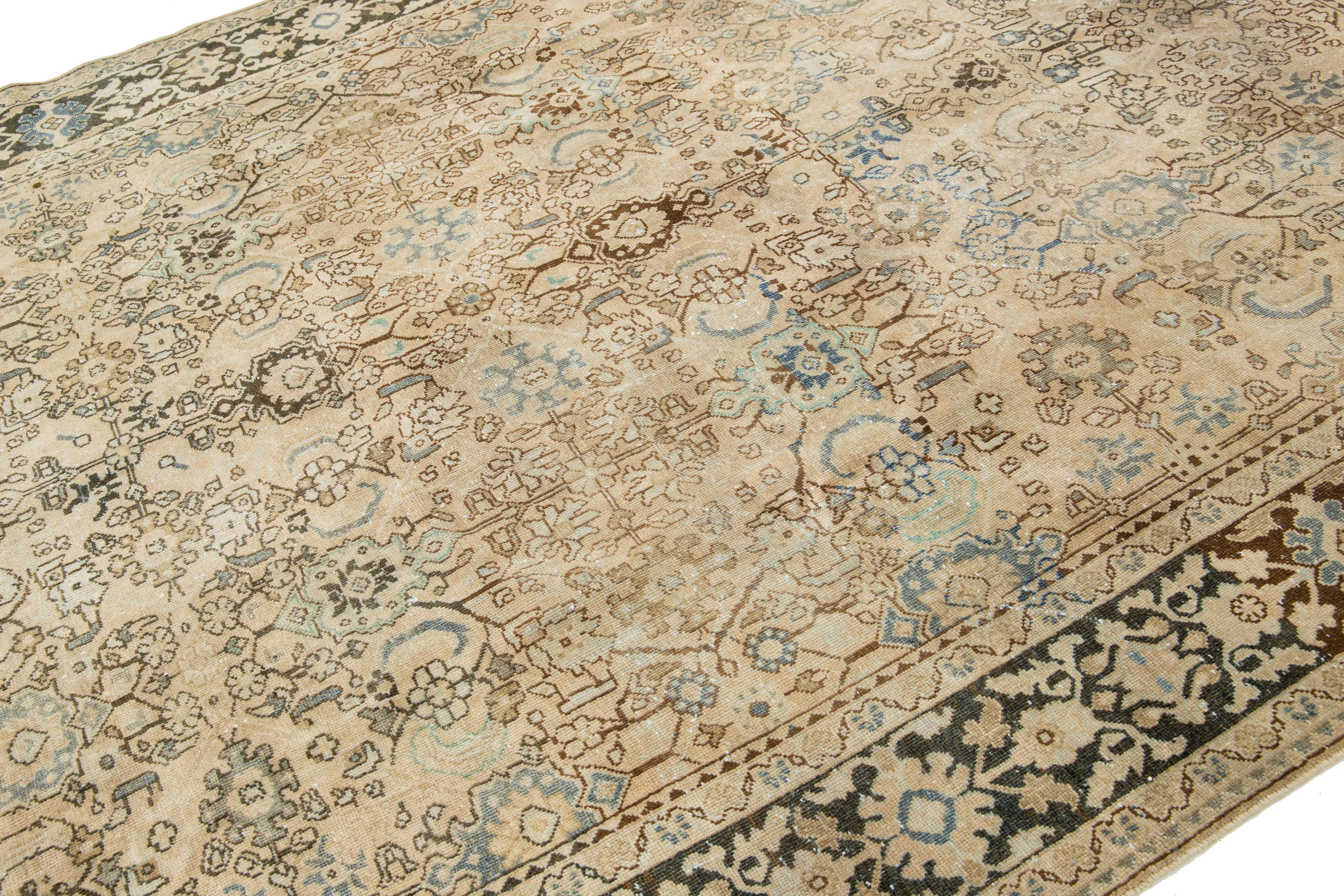 Islamique Tapis persan Mahal fait à la main des années 1940 avec motif floral sur toute la surface en vente