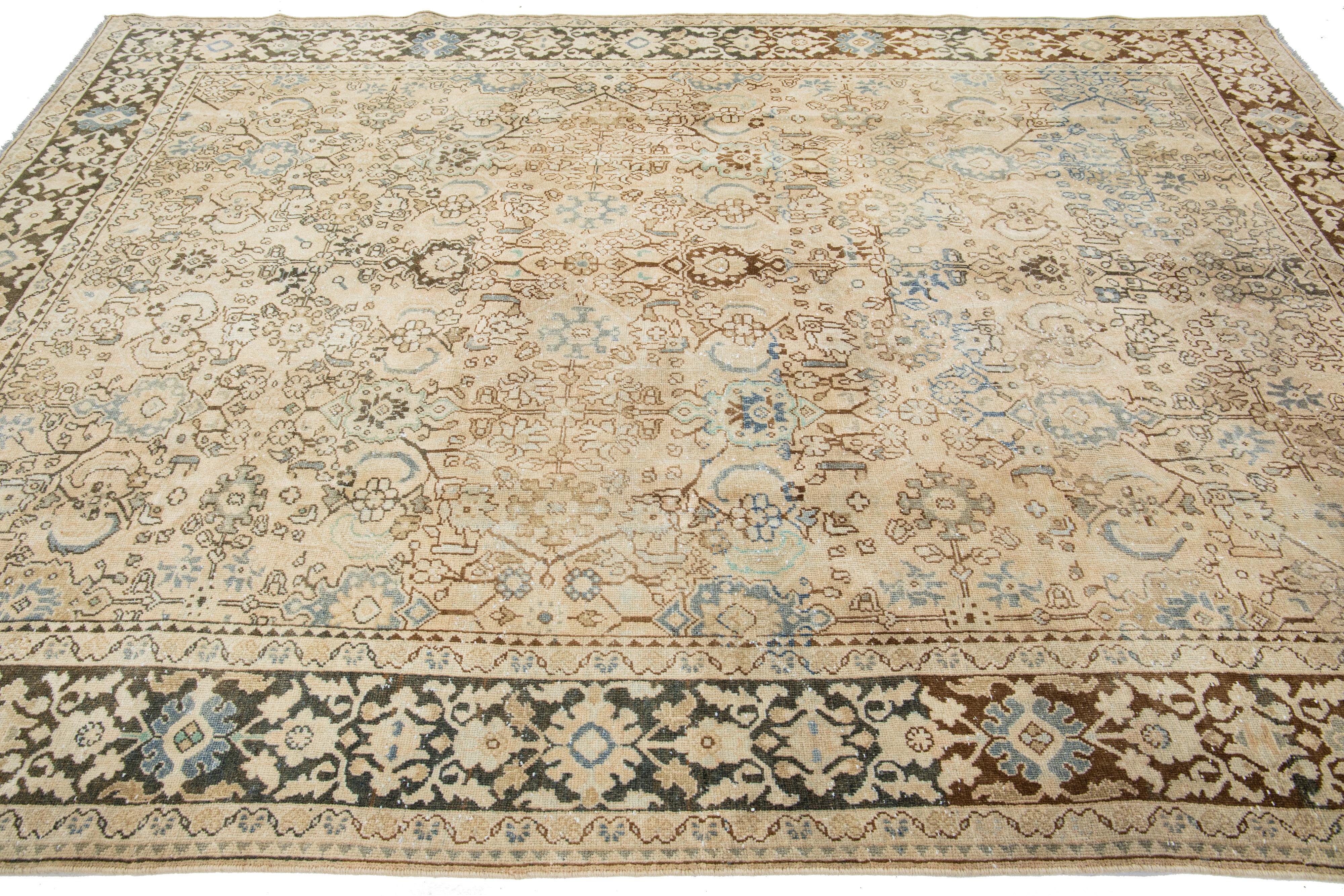 Perse Tapis persan Mahal fait à la main des années 1940 avec motif floral sur toute la surface en vente