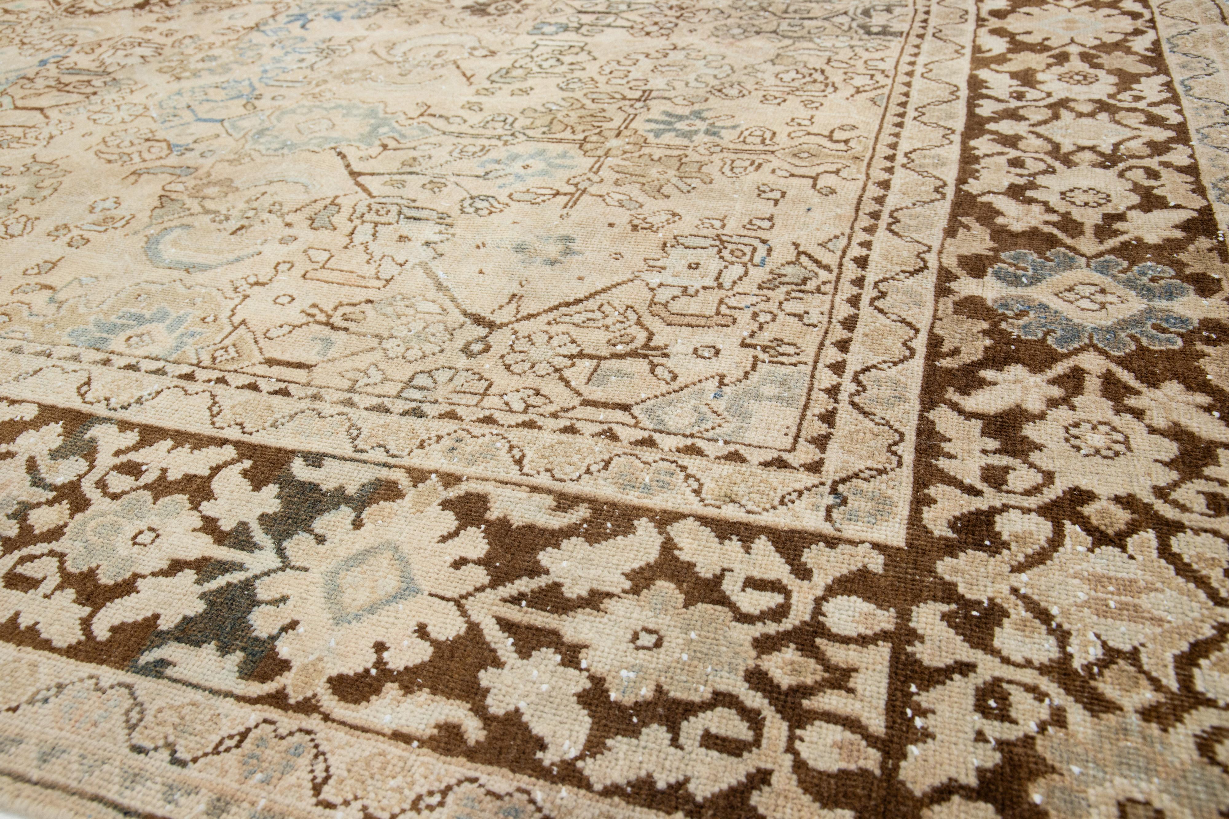 Tapis persan Mahal fait à la main des années 1940 avec motif floral sur toute la surface en vente 1