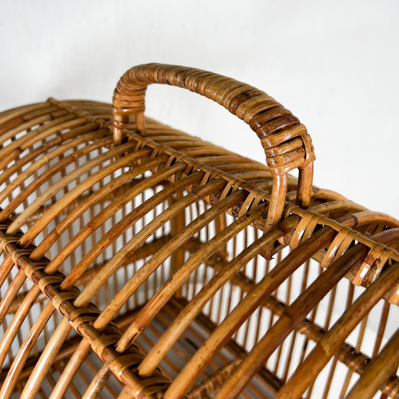 1940s Handmade Vintage Bent Bamboo Animal Carrier Cage For Sale 1
