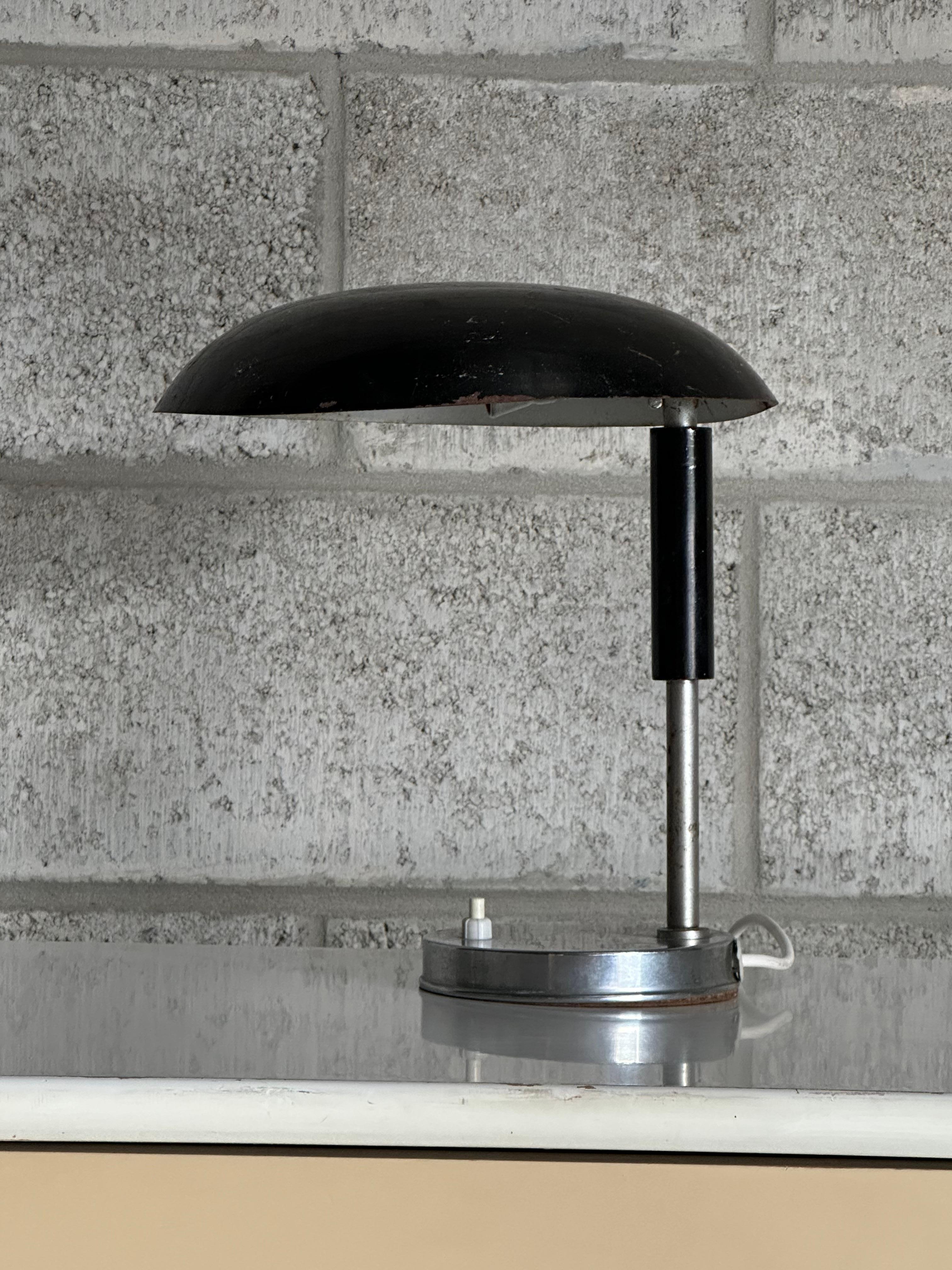 Mid-Century Modern 1940s Harald Notini for Böhlmarks Attributed Table Lamp, Sweden For Sale