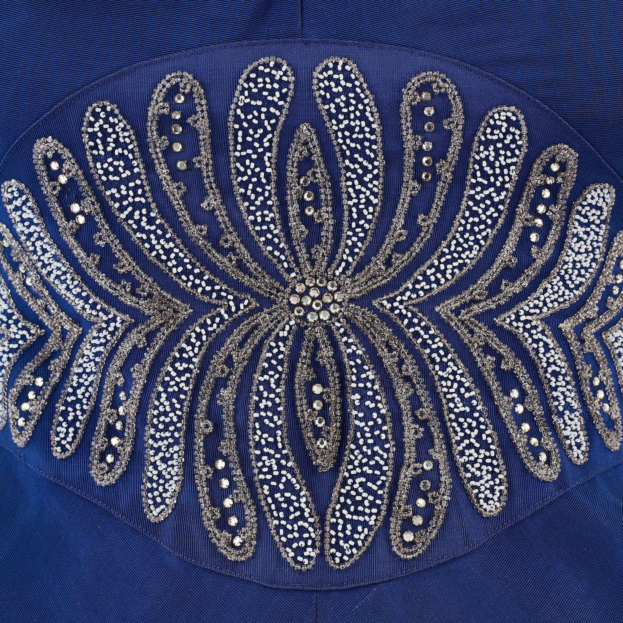 Maxi abito Haute Couture anni '40 in seta moiré blu con scollo ad aletta In condizioni ottime in vendita a London, GB