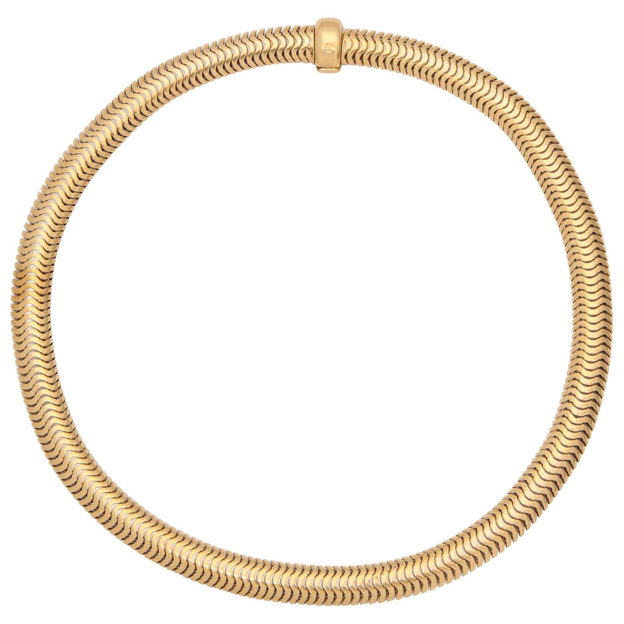 1940s Heavy Flexible Snake Omega Style Gold Slinky Necklace with Gold Clasp