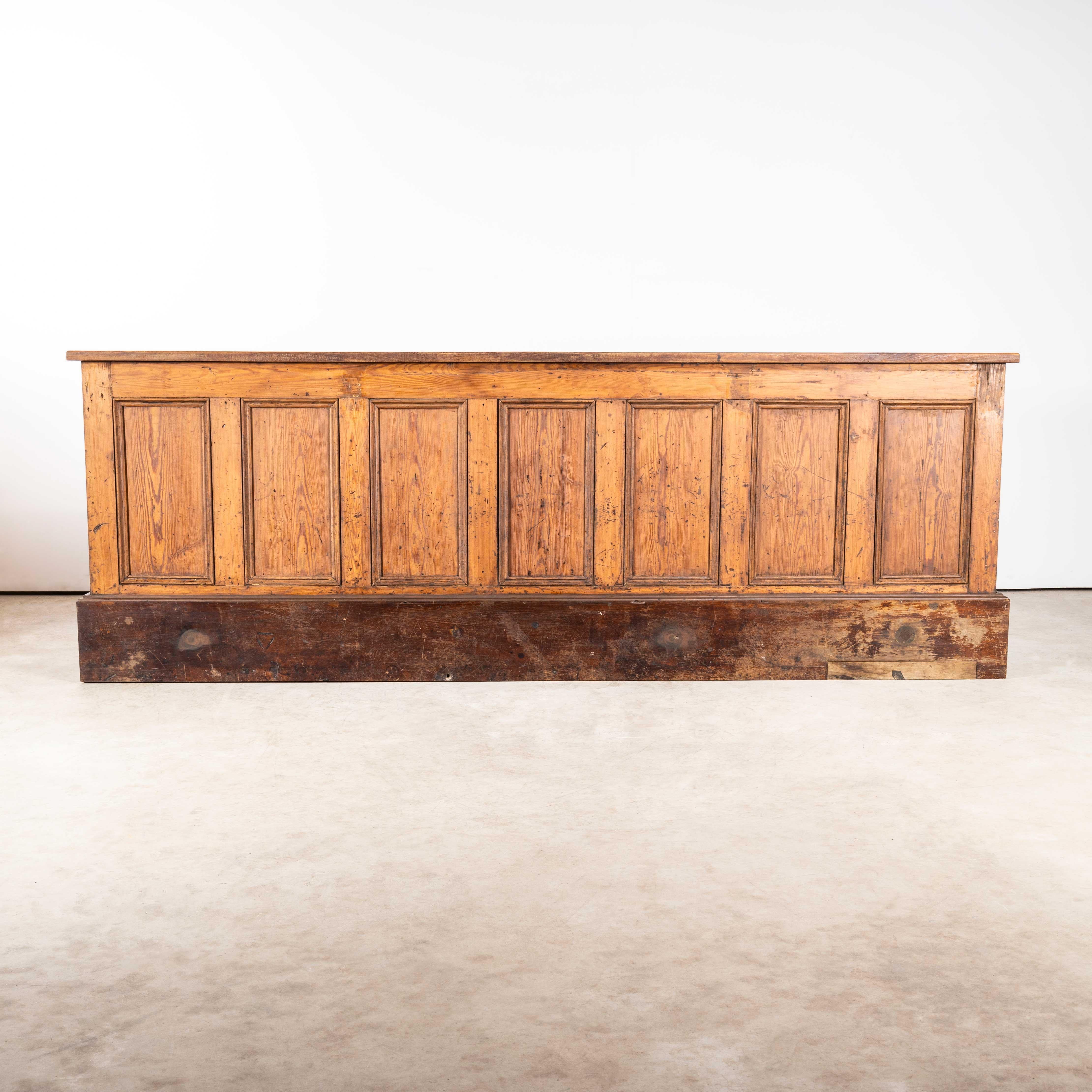 Commode d'atelier en pin lourde d'origine des années 1940 5