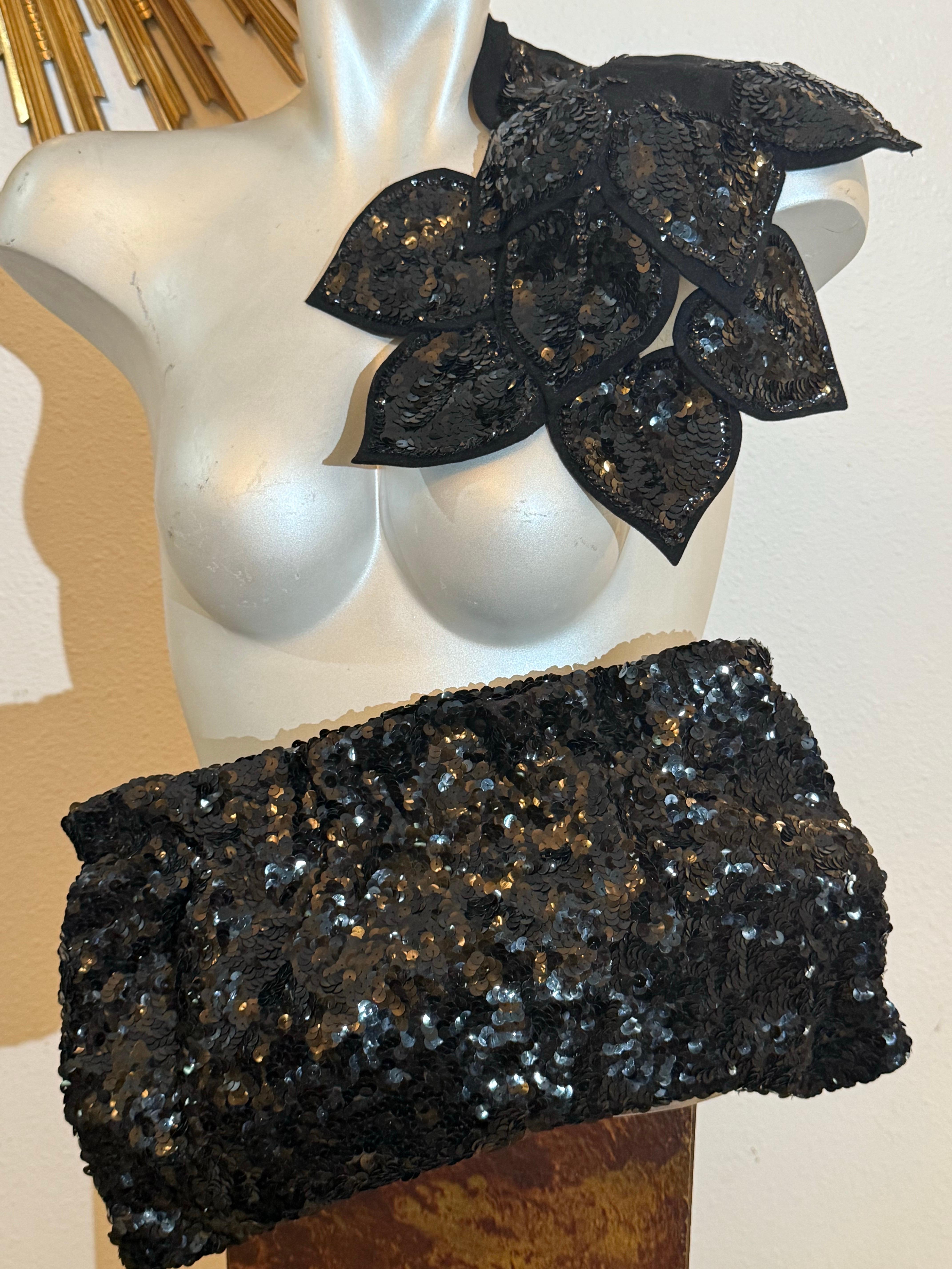 1940s Helen Leibert - Tappé Hat Black Felt Blossom Sequin Hat & Matching Clutch For Sale 6