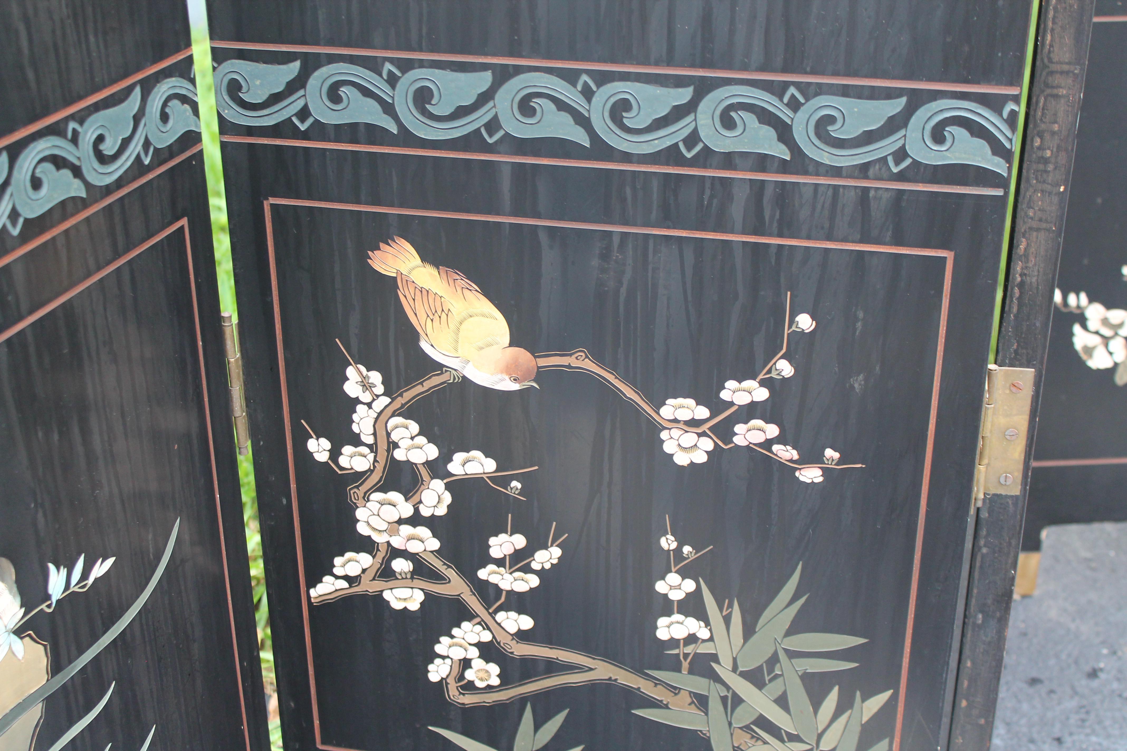 1940's Hollywood Regency Chinoiserie Asian 6 Panel Room Dividing Screen For Sale 3