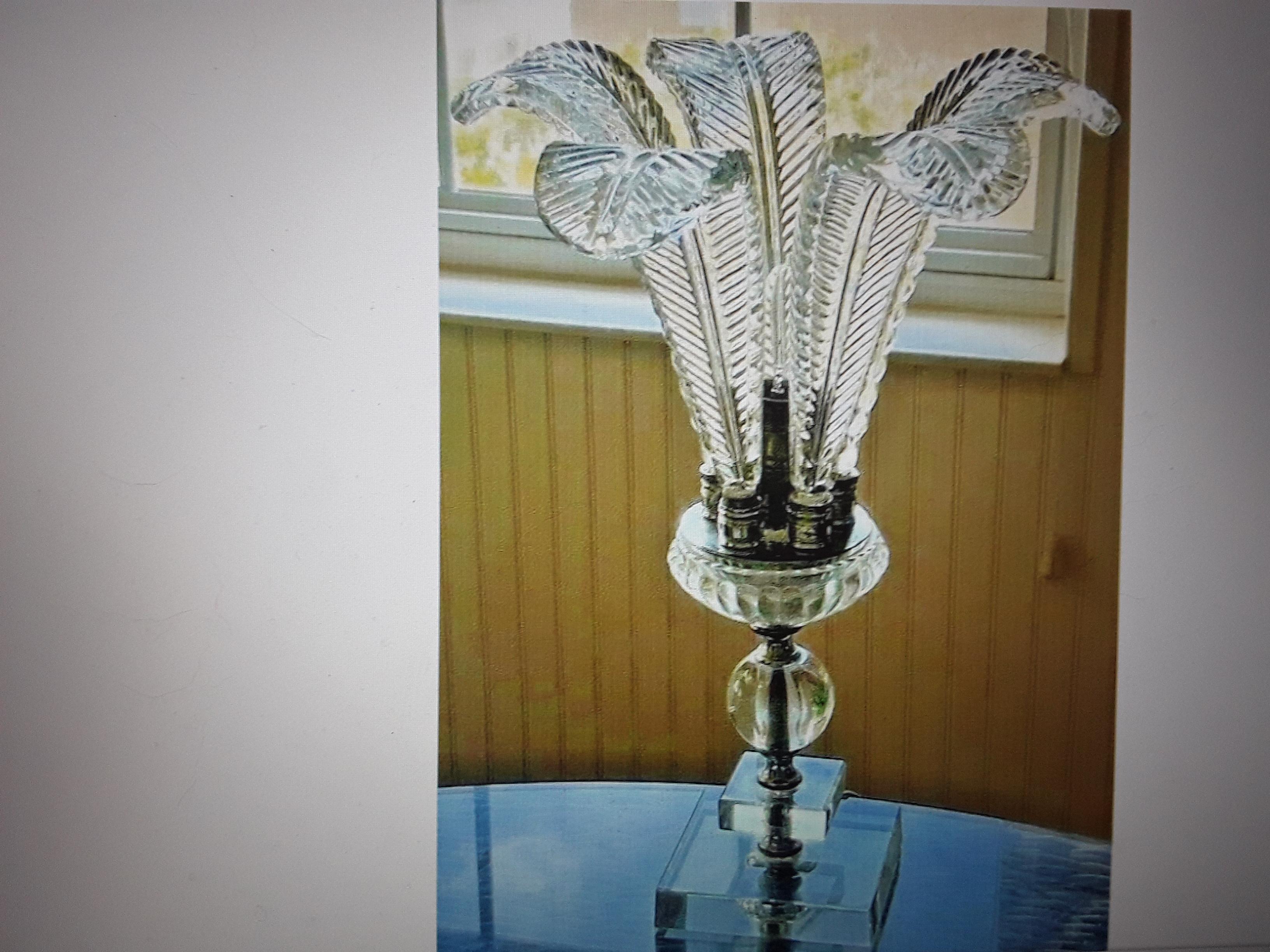 Beautiful Hollywood Regency Crystal Plume Feather Table Lamp. Very nice condition on this collectable Regency lamp.
