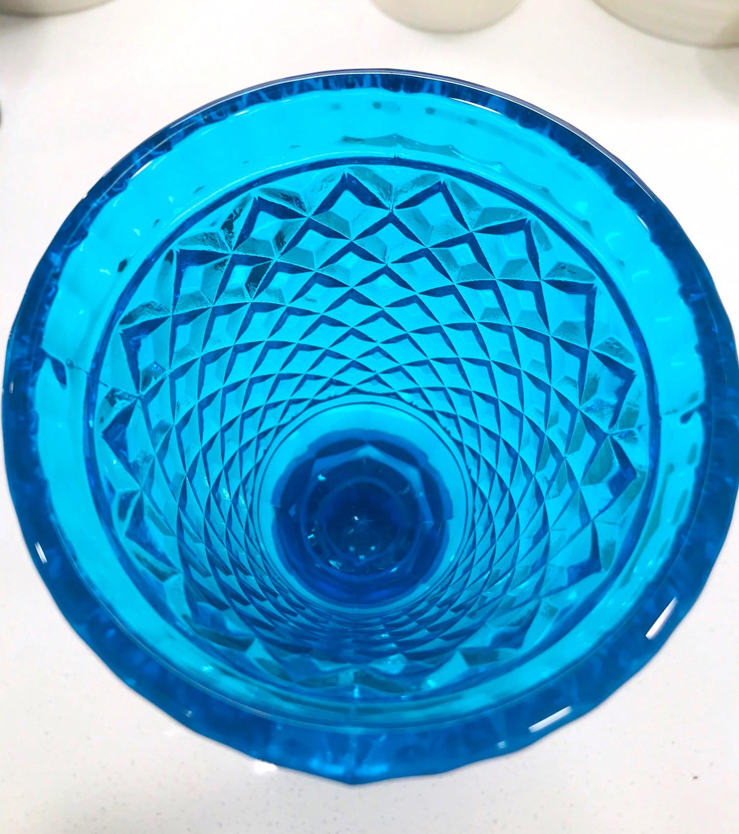 1940s Hollywood Regency Lidded Vase Jar in Vibrant Aqua Faceted Glass 5
