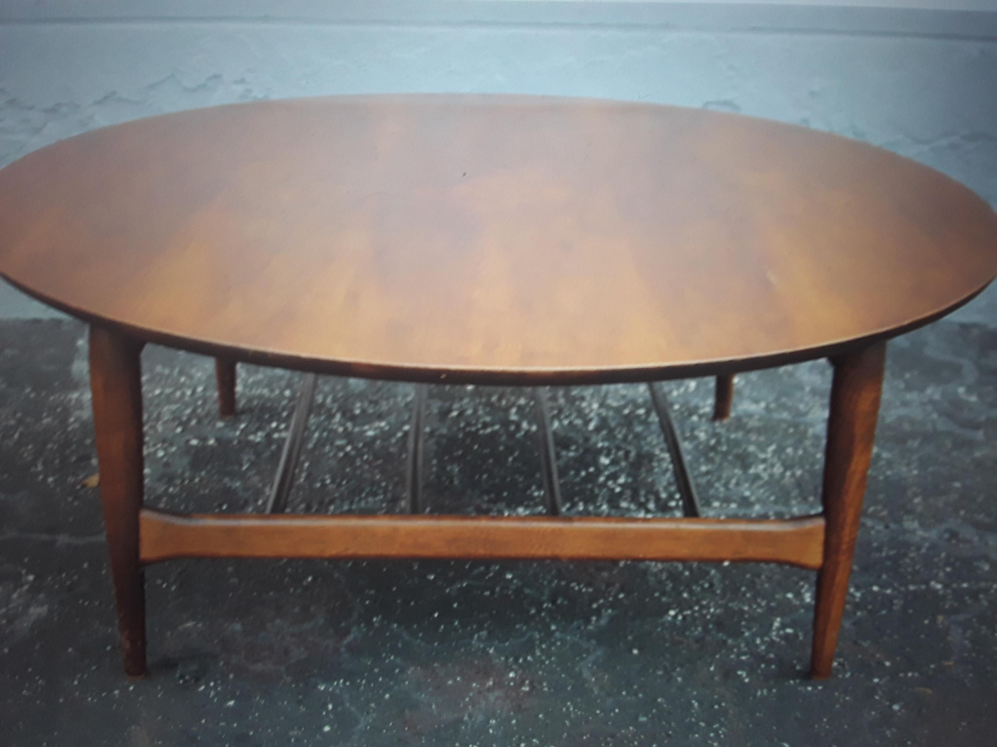 Mid-20th Century 1940s Hollywood Regency Mahogany Coffee/ Cocktail Table  For Sale