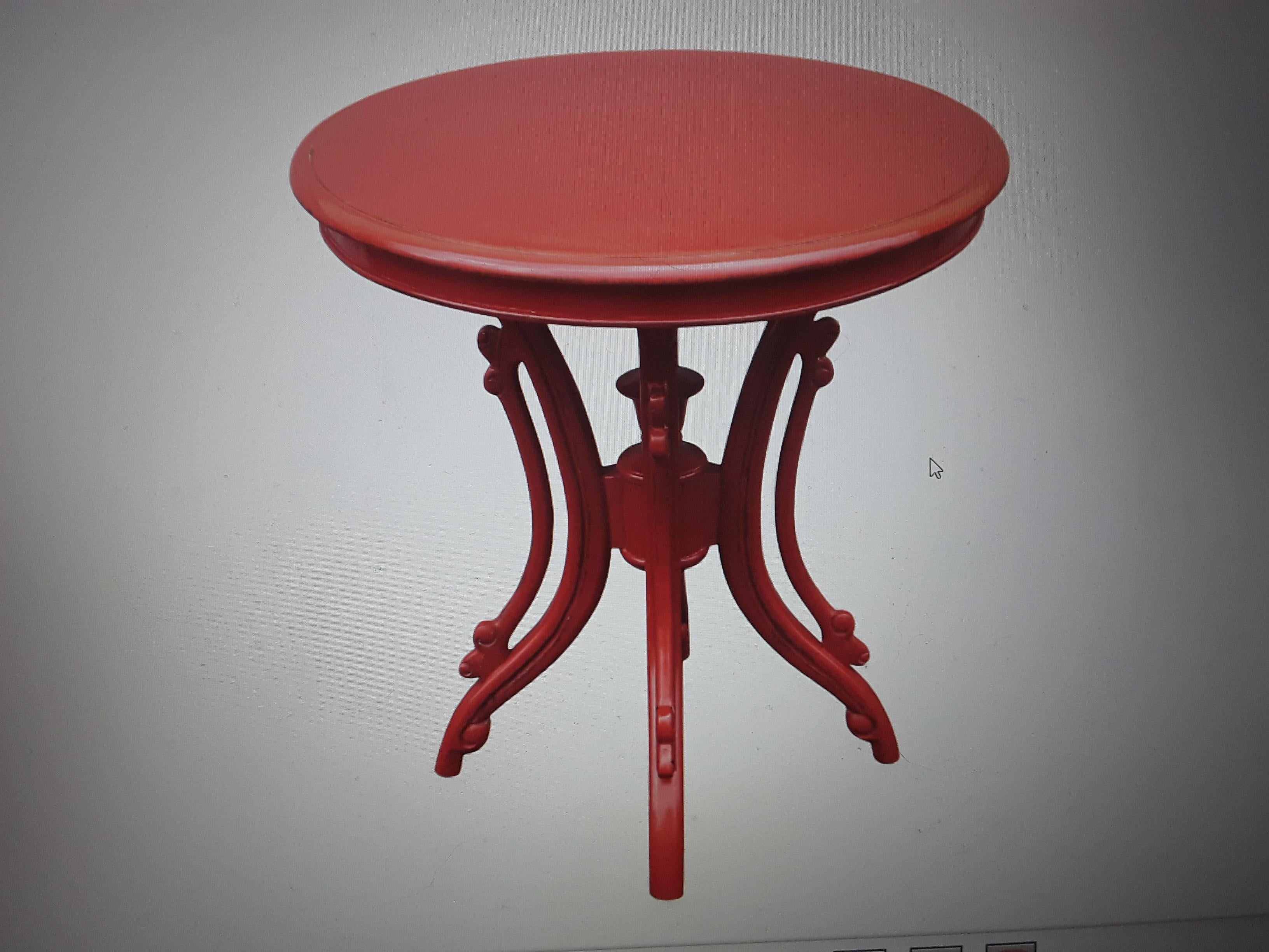 1940's Hollywood Regency Original Red Color Occasional/ Accent/ Side Table For Sale 6