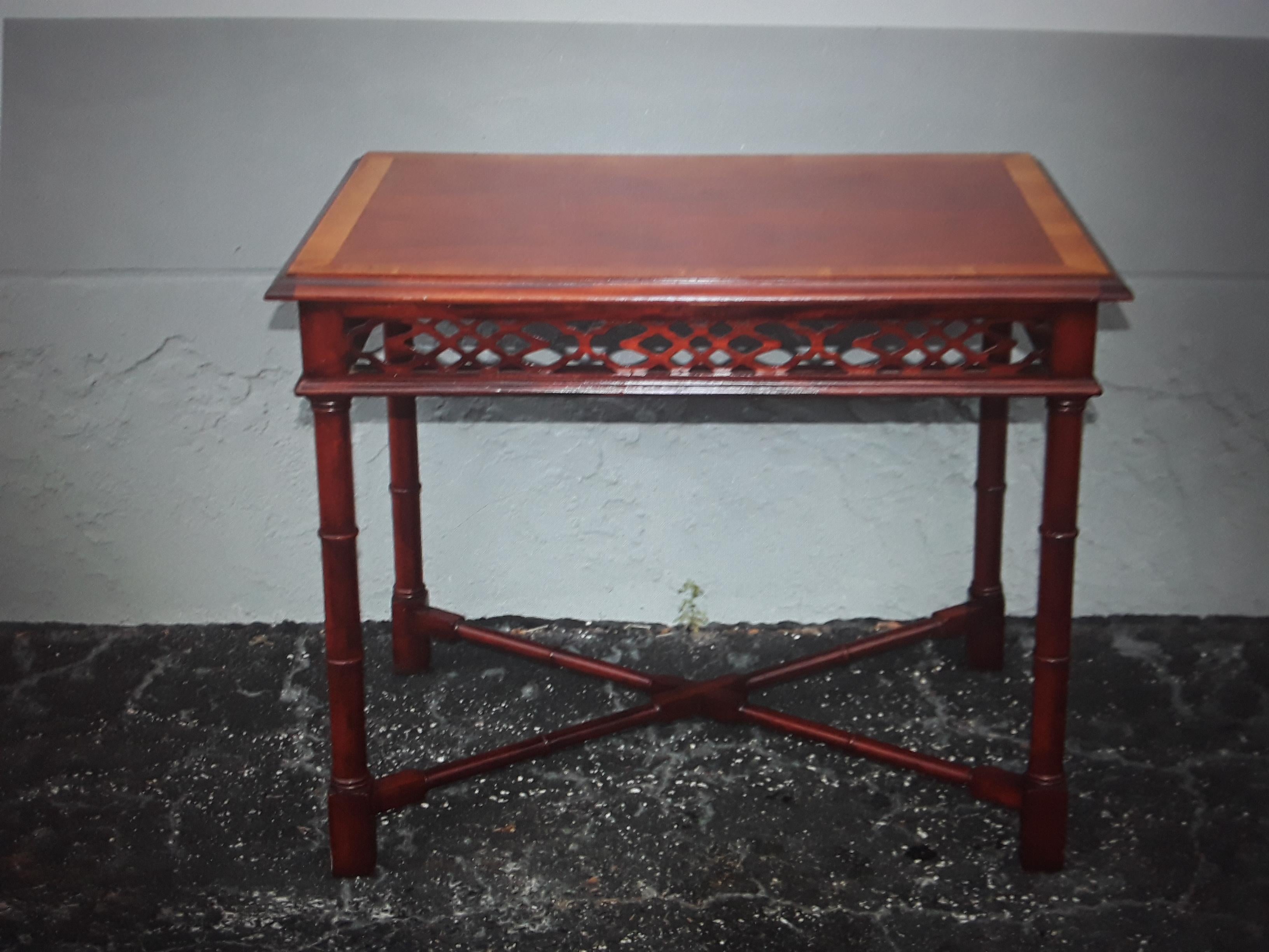 1940's Hollywood Regency Wood Fretted Faux Bamboo Accent/ Side Table In Good Condition For Sale In Opa Locka, FL