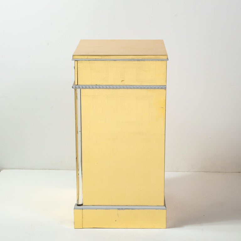 1940s Hollywood White/Yellow Gilt and Lucite Side/End Table by Grosfeld House For Sale 4