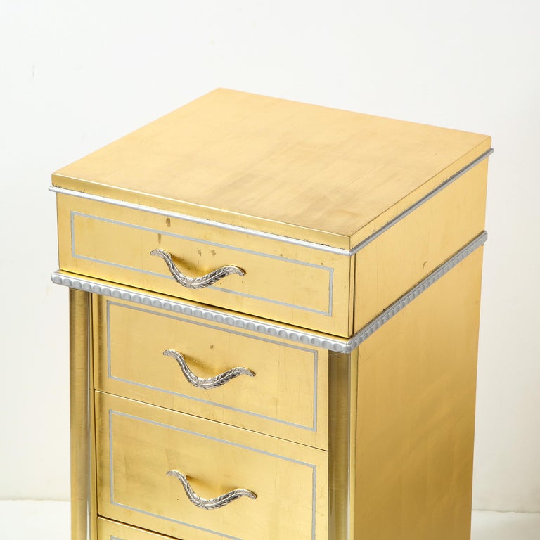 1940s Hollywood White/Yellow Gilt and Lucite Side/End Table by Grosfeld House In Excellent Condition For Sale In New York, NY