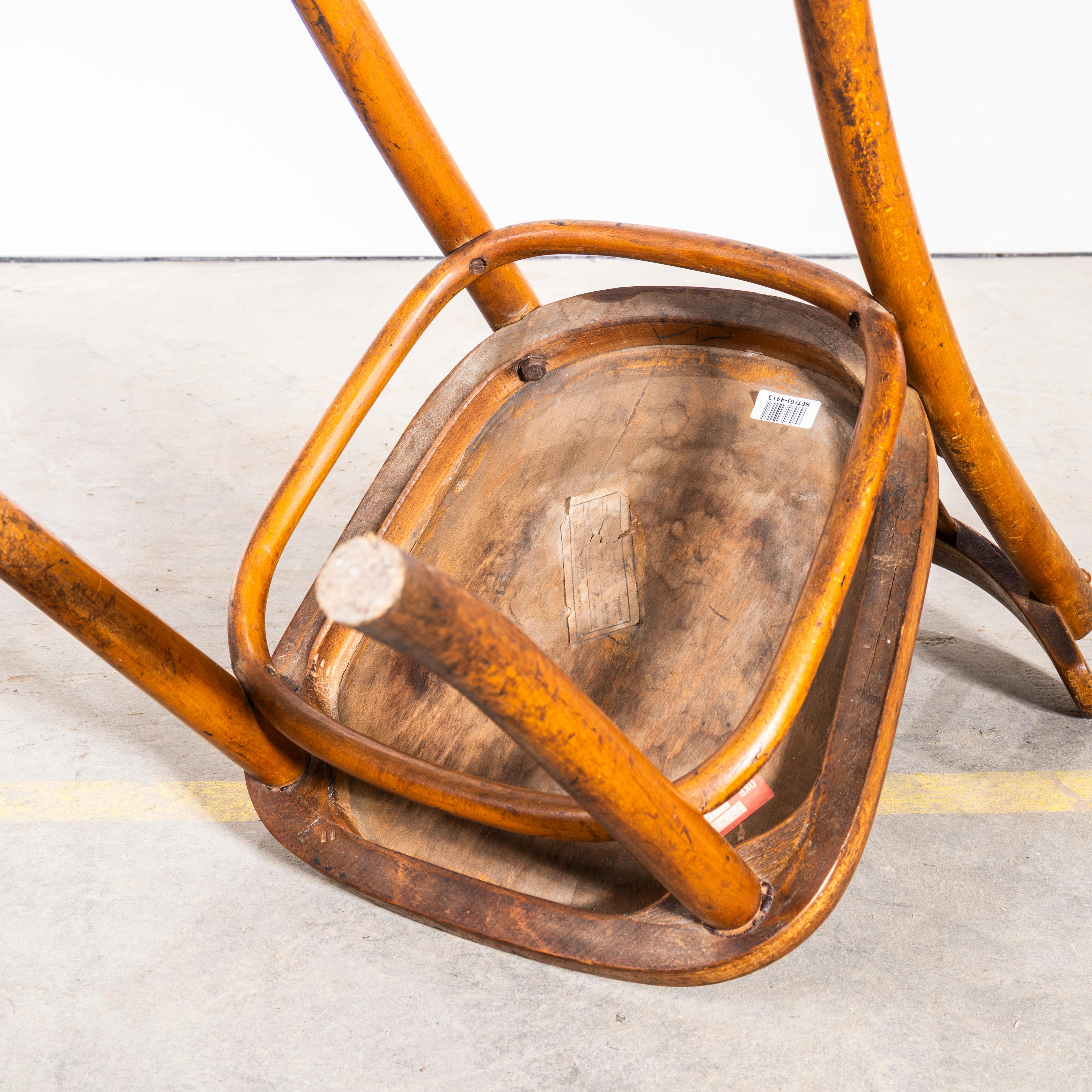 Sedie da pranzo in legno di Oak Oak del 1940 - Set di sei sedie in vendita 6