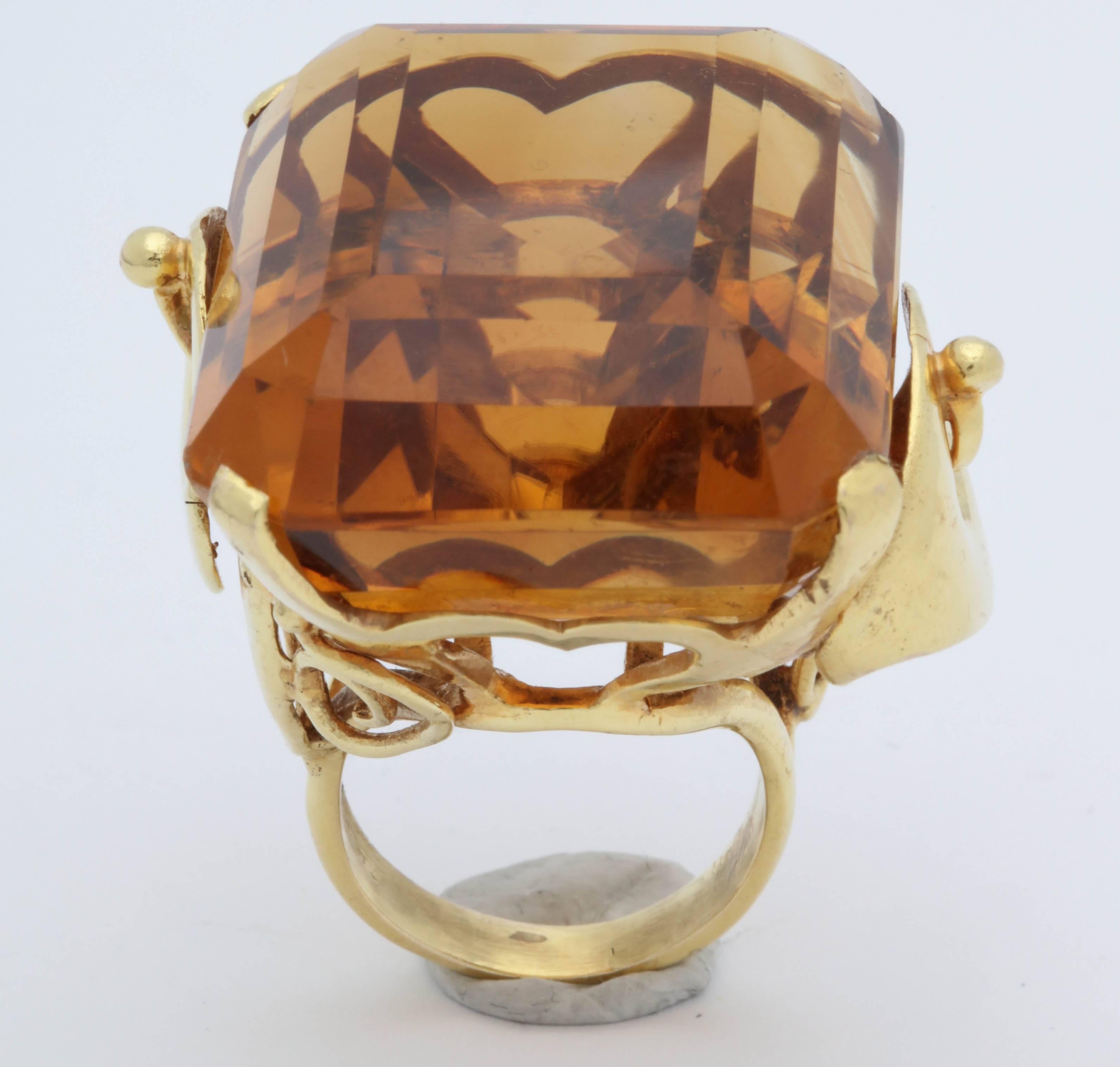 1940s Impressive Large Honey Citrine with Sculptural Gold Mounting Cocktail Ring 3