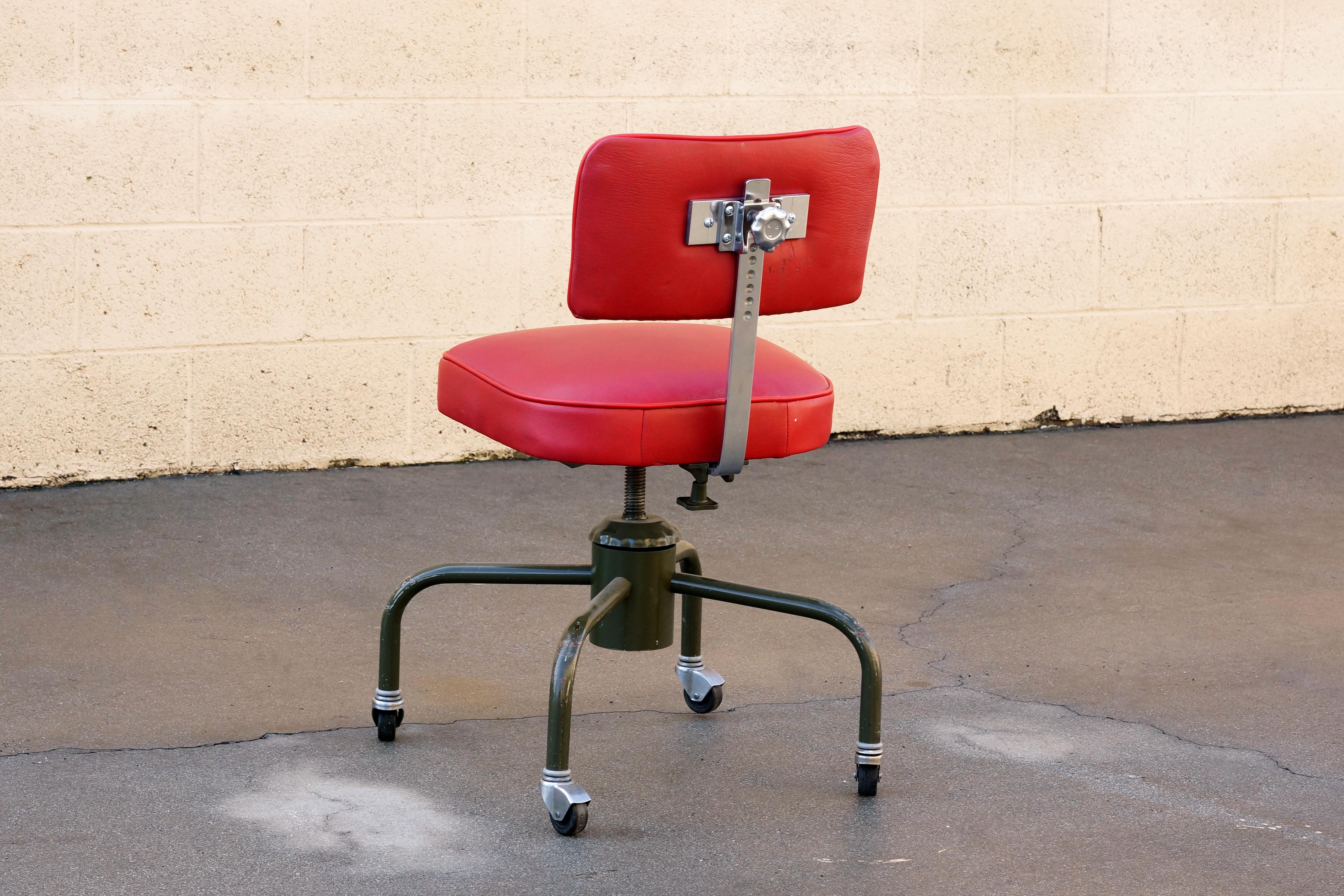 American 1940s Industrial Drafting Stool Refinished in Deerskin Leather