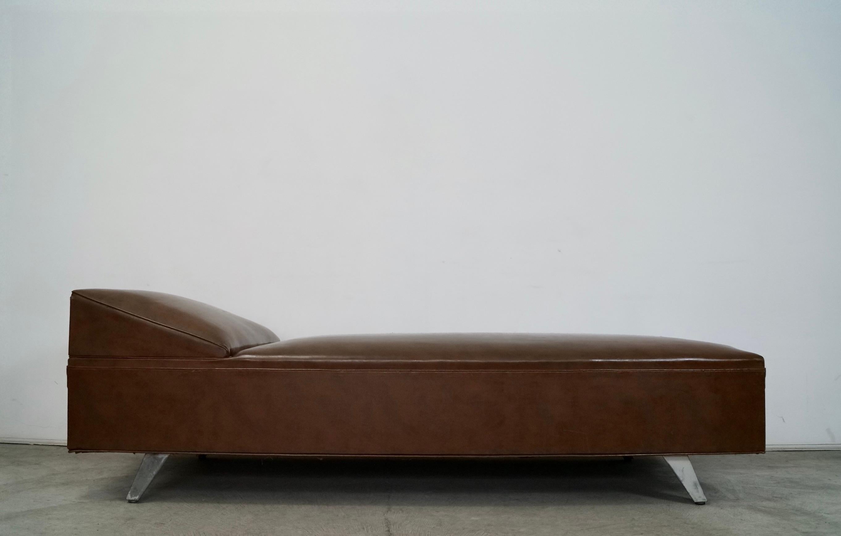 1940's Industrial Era Mid-Century Modern Royal Metal Daybed For Sale 7