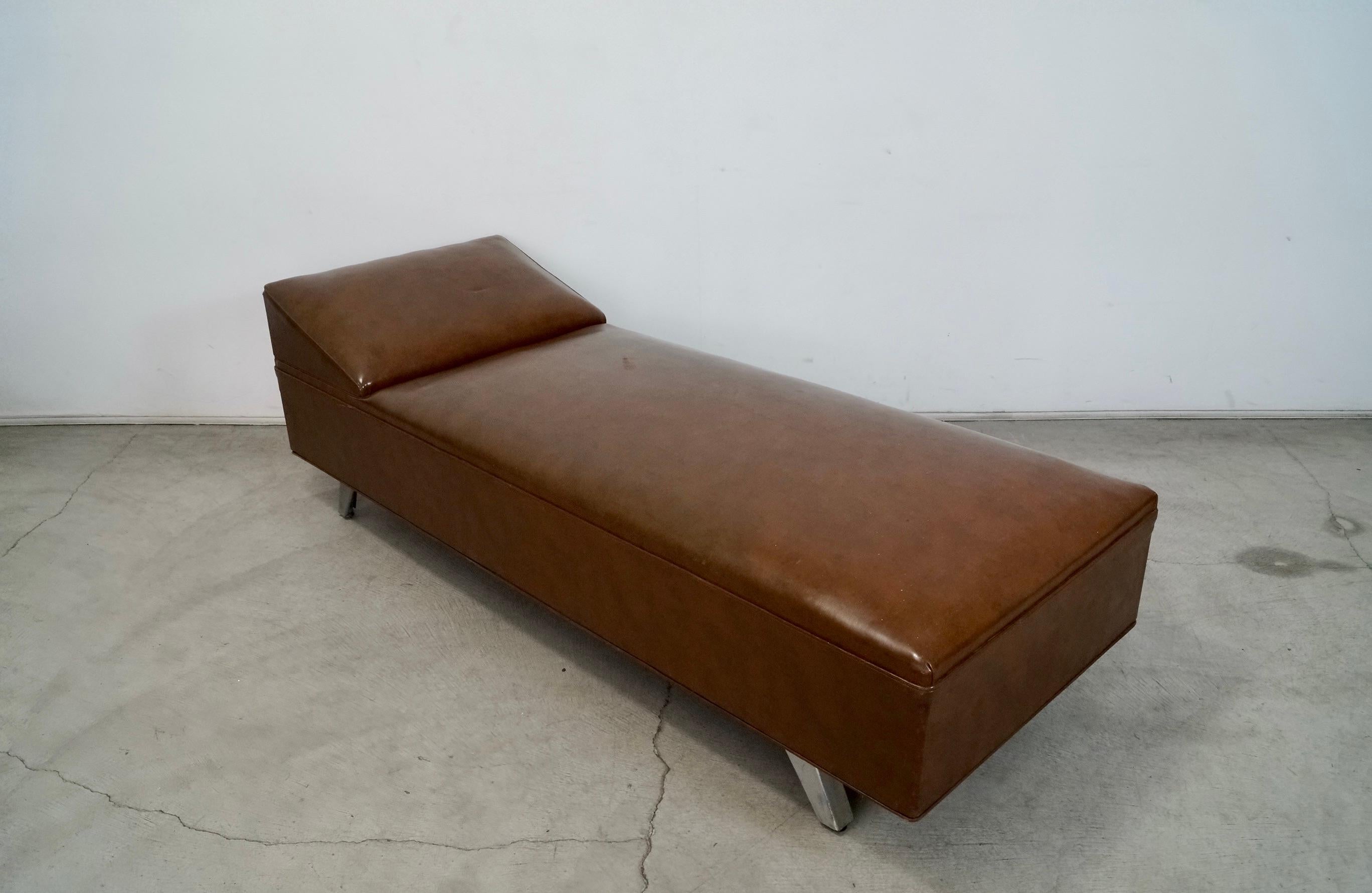 1940's Industrial Era Mid-Century Modern Royal Metal Daybed For Sale 4