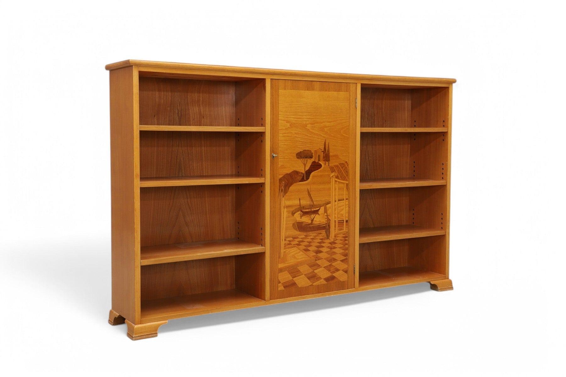 Origine: Svezia
Progettista: Sconosciuto
Produttore: Sconosciuto
Epoca: anni '40
Materiali: Olmo
Misure: 70,75″ di larghezza x 12,25″ di profondità x 45″ di altezza