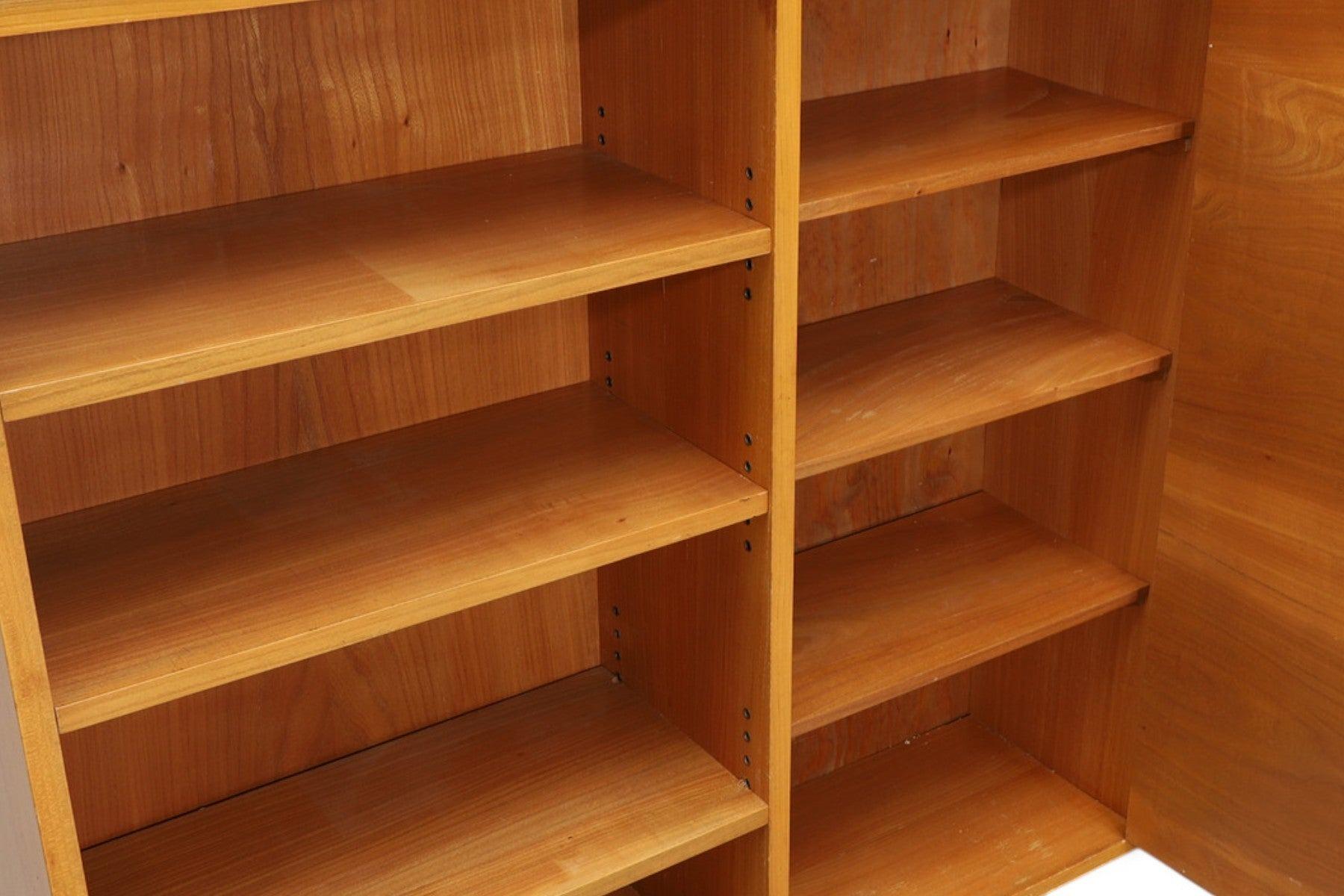 Mid-Century moderno Libreria Intarsa a intarsio in olmo degli anni '40 in vendita