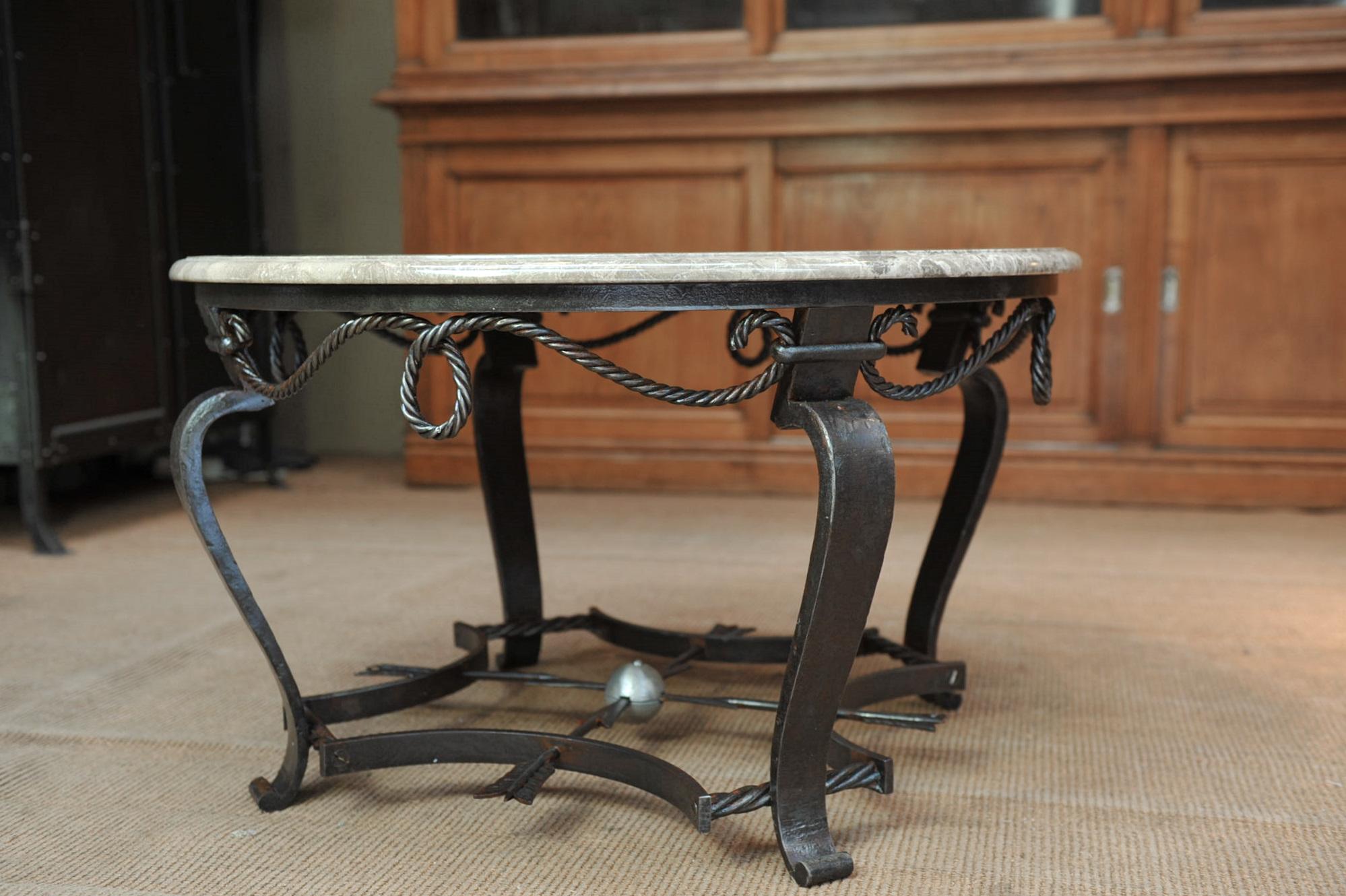 1940s Iron and Marble-Top Coffee Table For Sale 1
