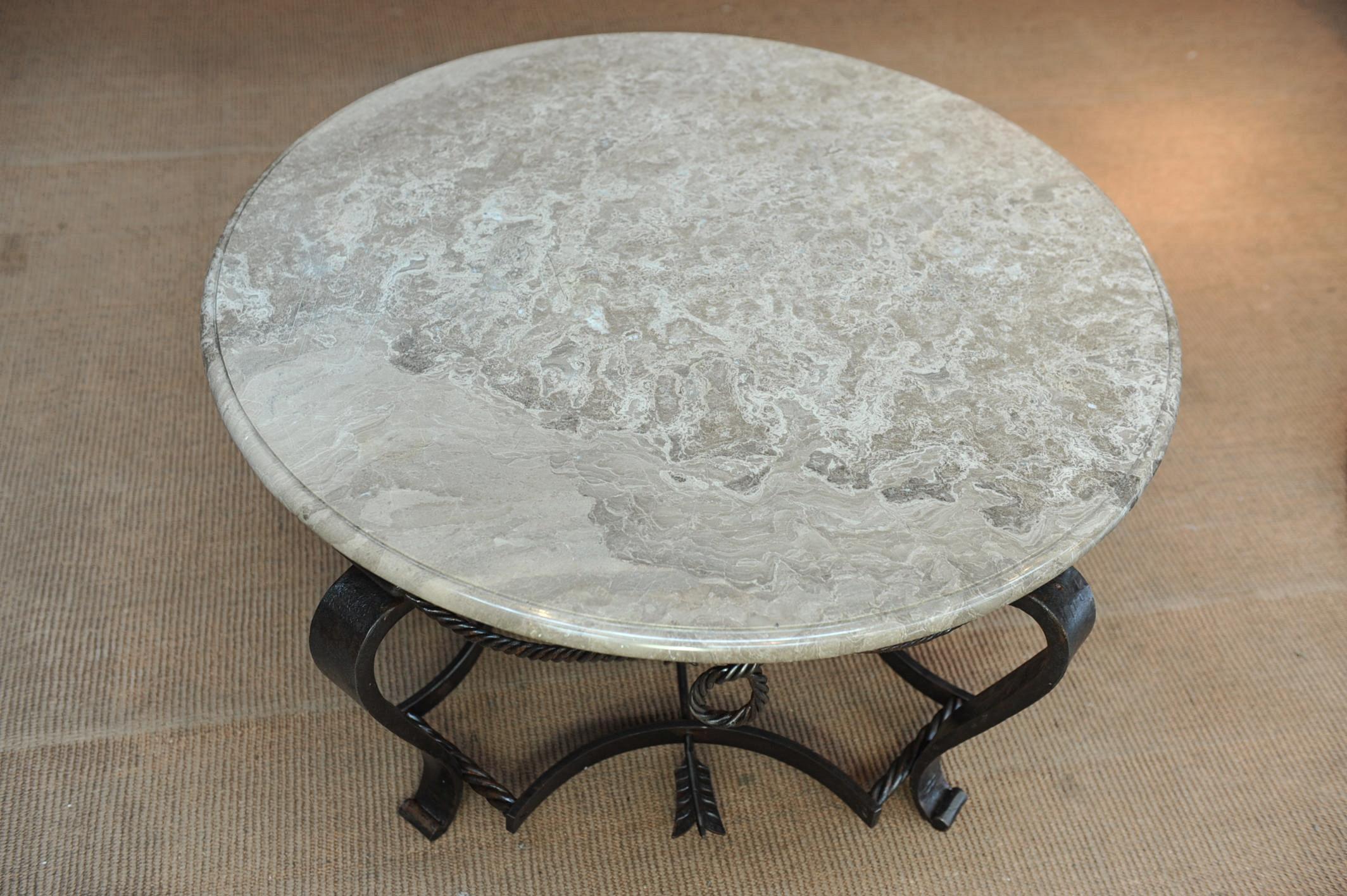 1940s Iron and Marble-Top Coffee Table For Sale 2