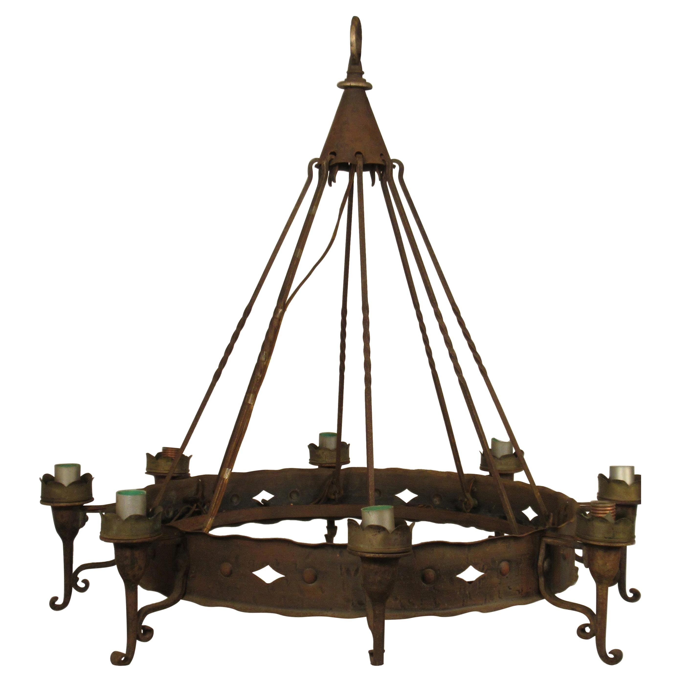Lampadario gotico in ferro del 1940 in vendita