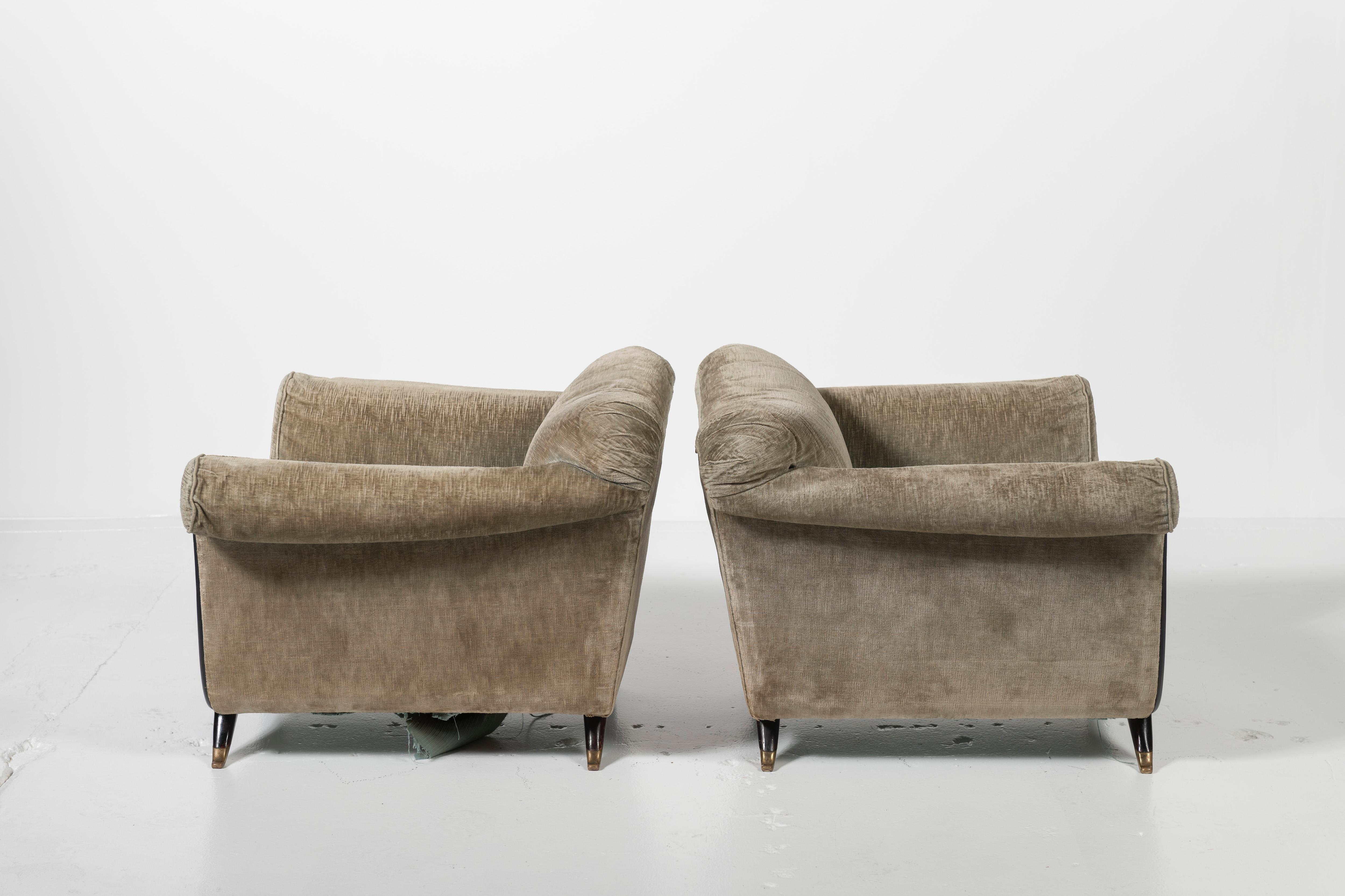 Upholstery 1940s Italian Armchairs Attributed to Guglielmo Ulrich