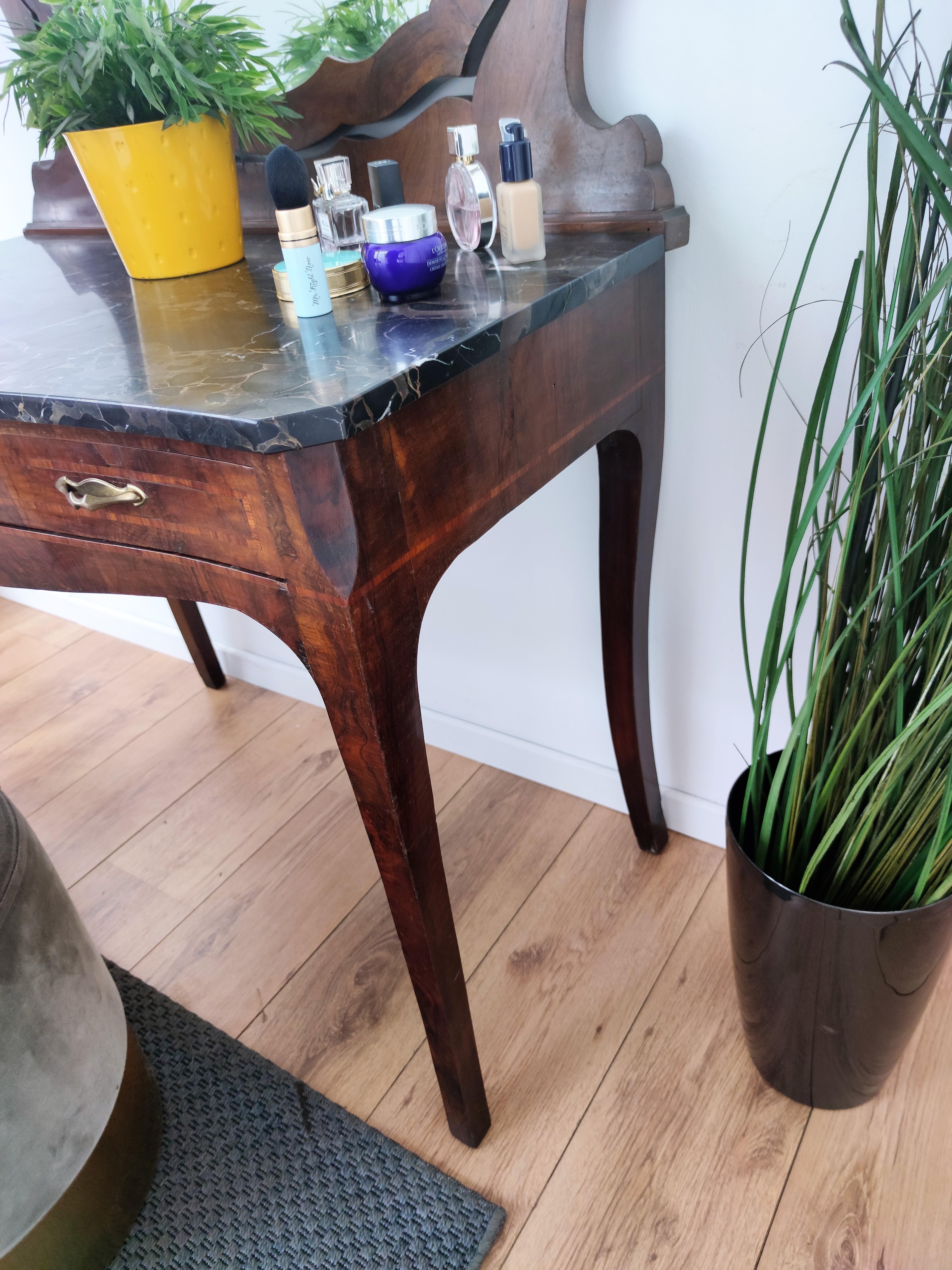 1940s dressing table with mirror