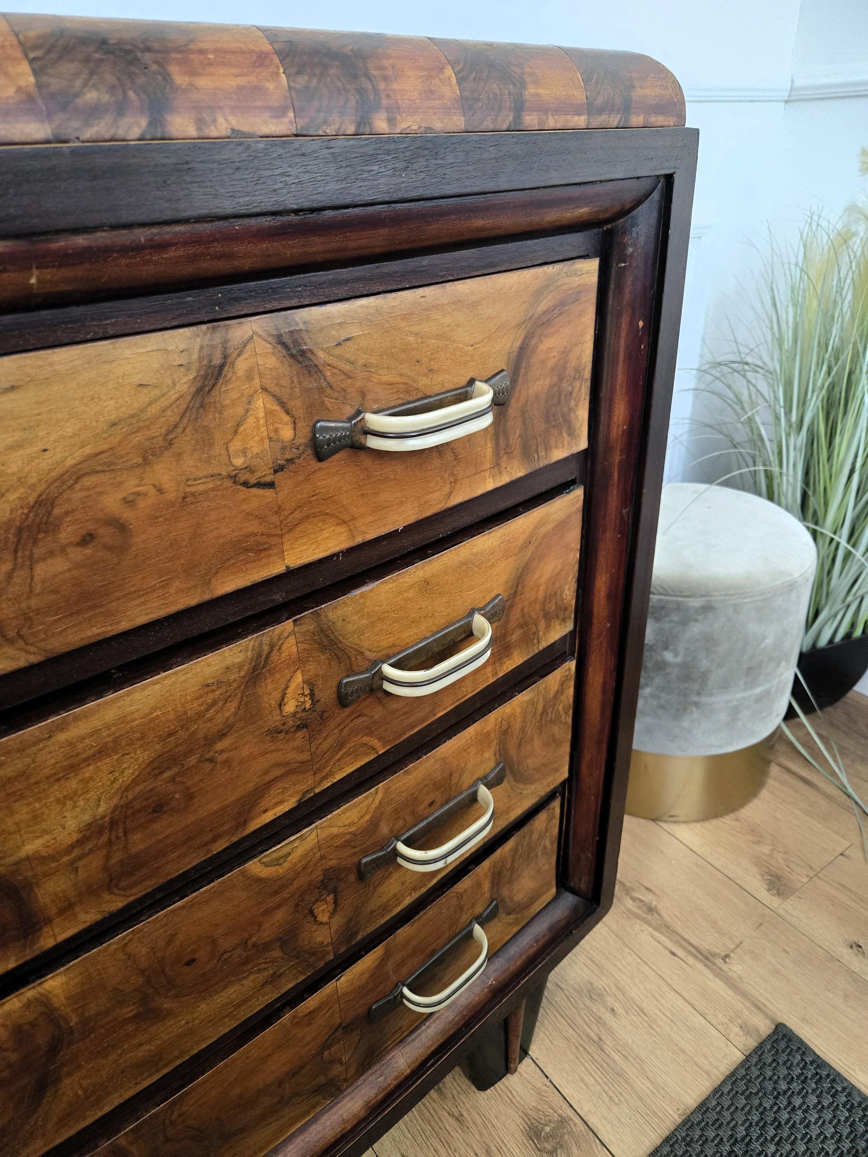 Cassettiera Credenza Art Deco in legno di radica e bronzo degli anni '40 in vendita 3