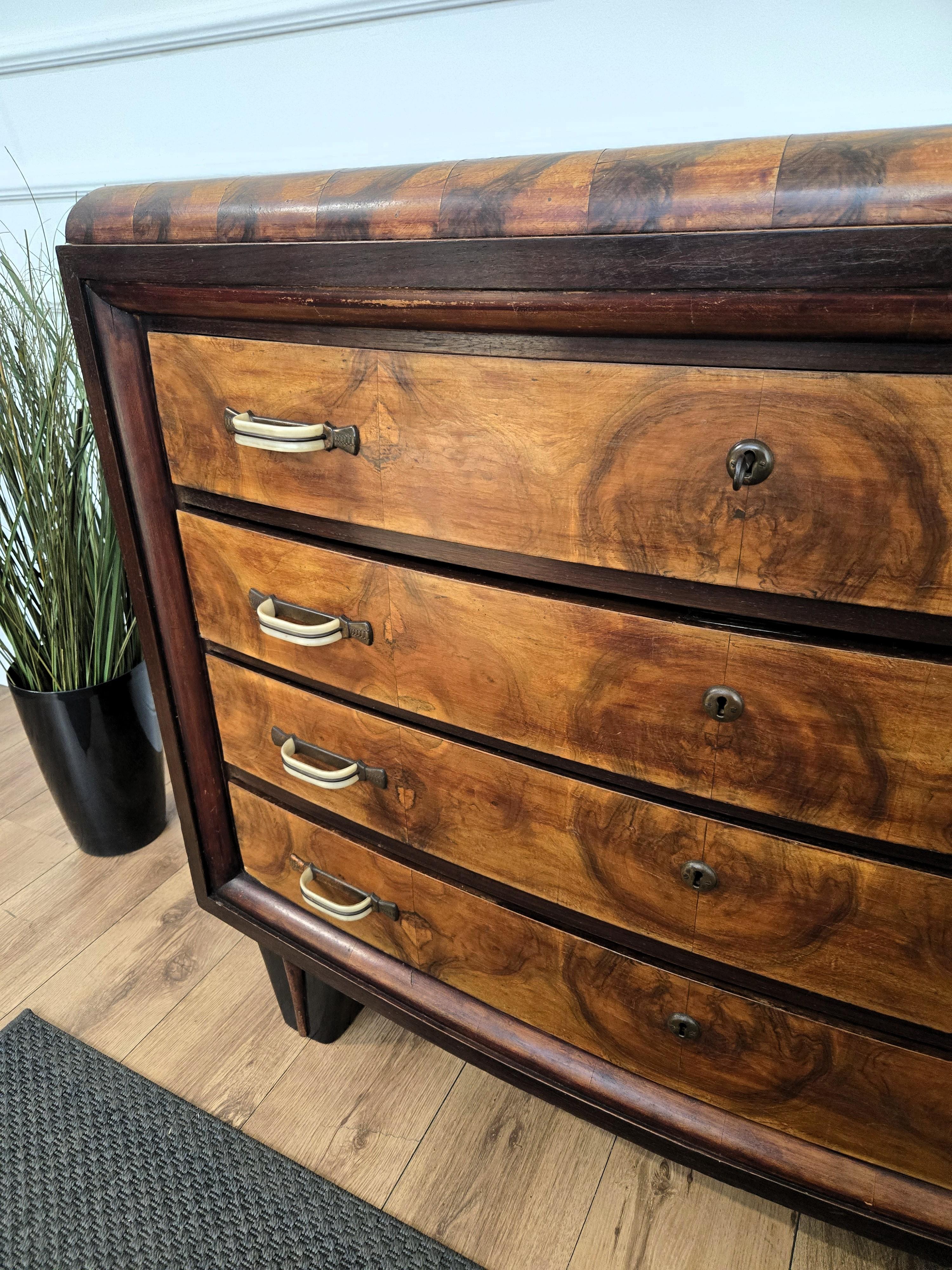 Cassettiera Credenza Art Deco in legno di radica e bronzo degli anni '40 in vendita 2