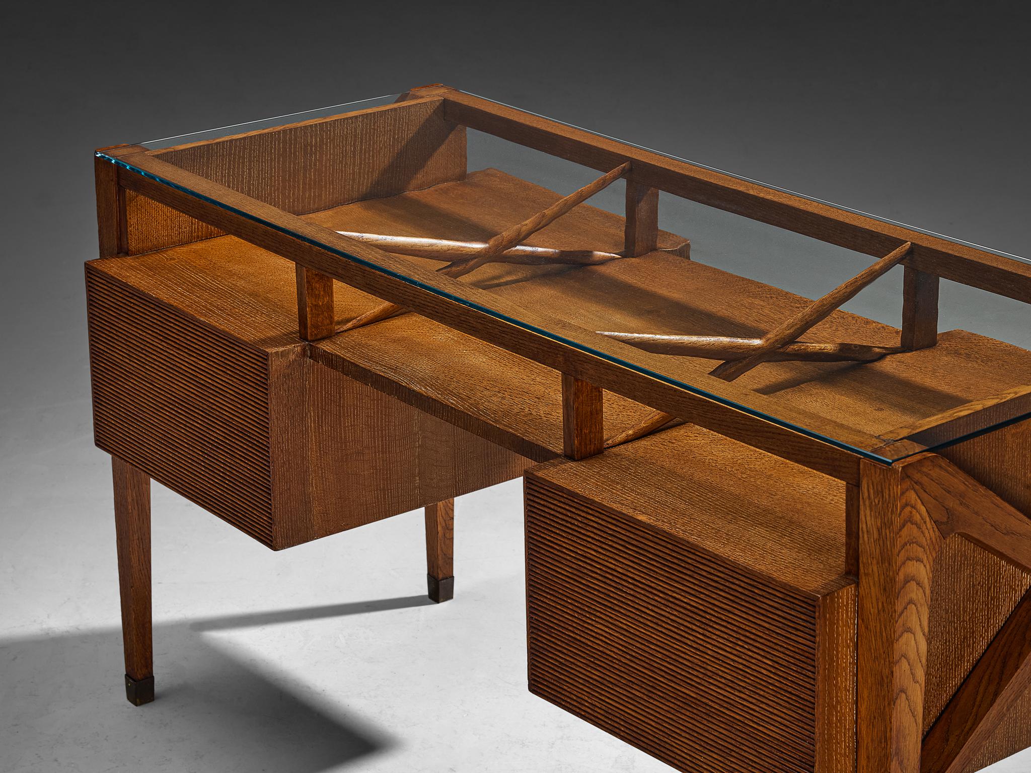 1940s Italian Art Deco Desk with Grissinato Carvings in Oak Brass Glass For Sale 6