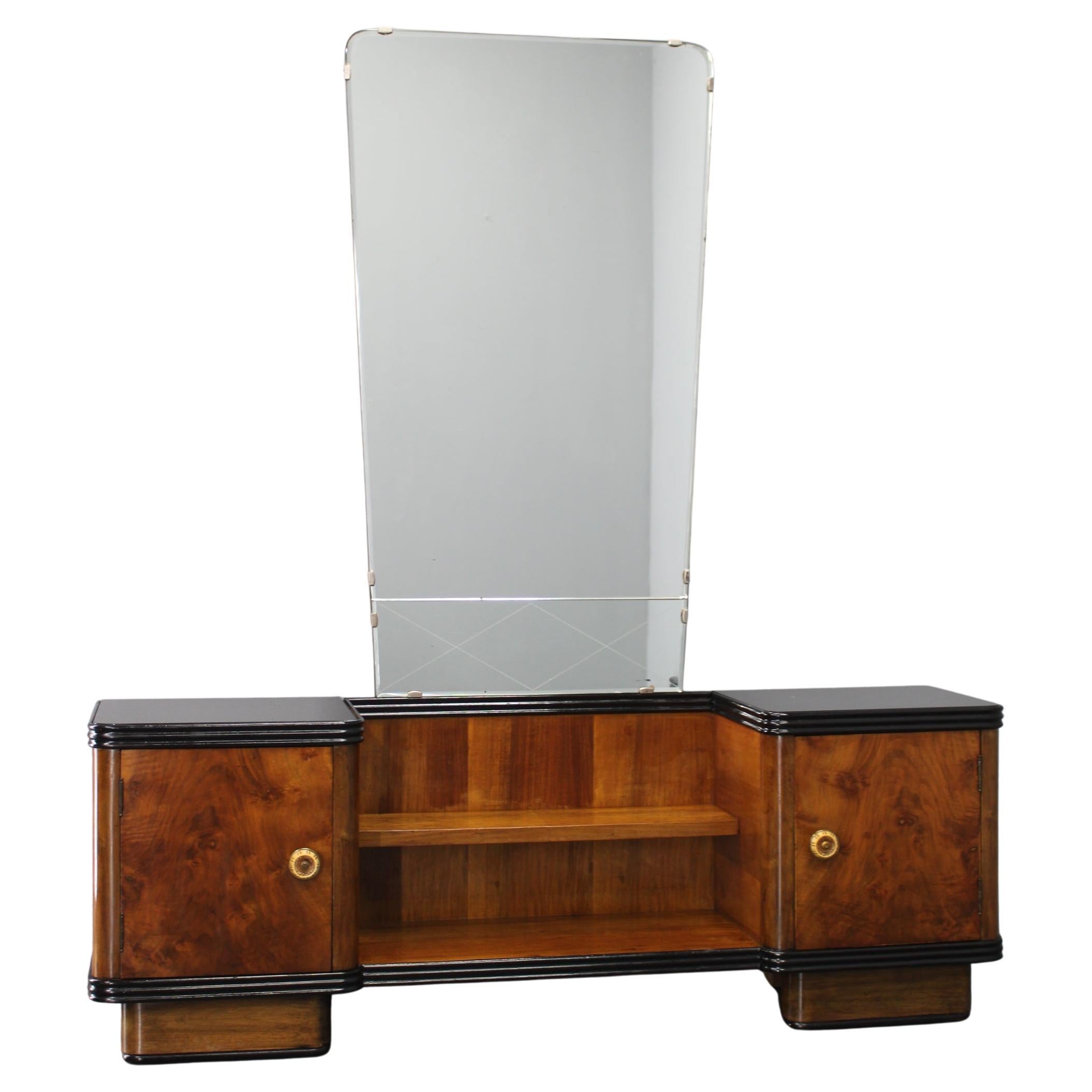 1940s Italian Art Deco Mirror Cabinet in Walnut Finish For Sale