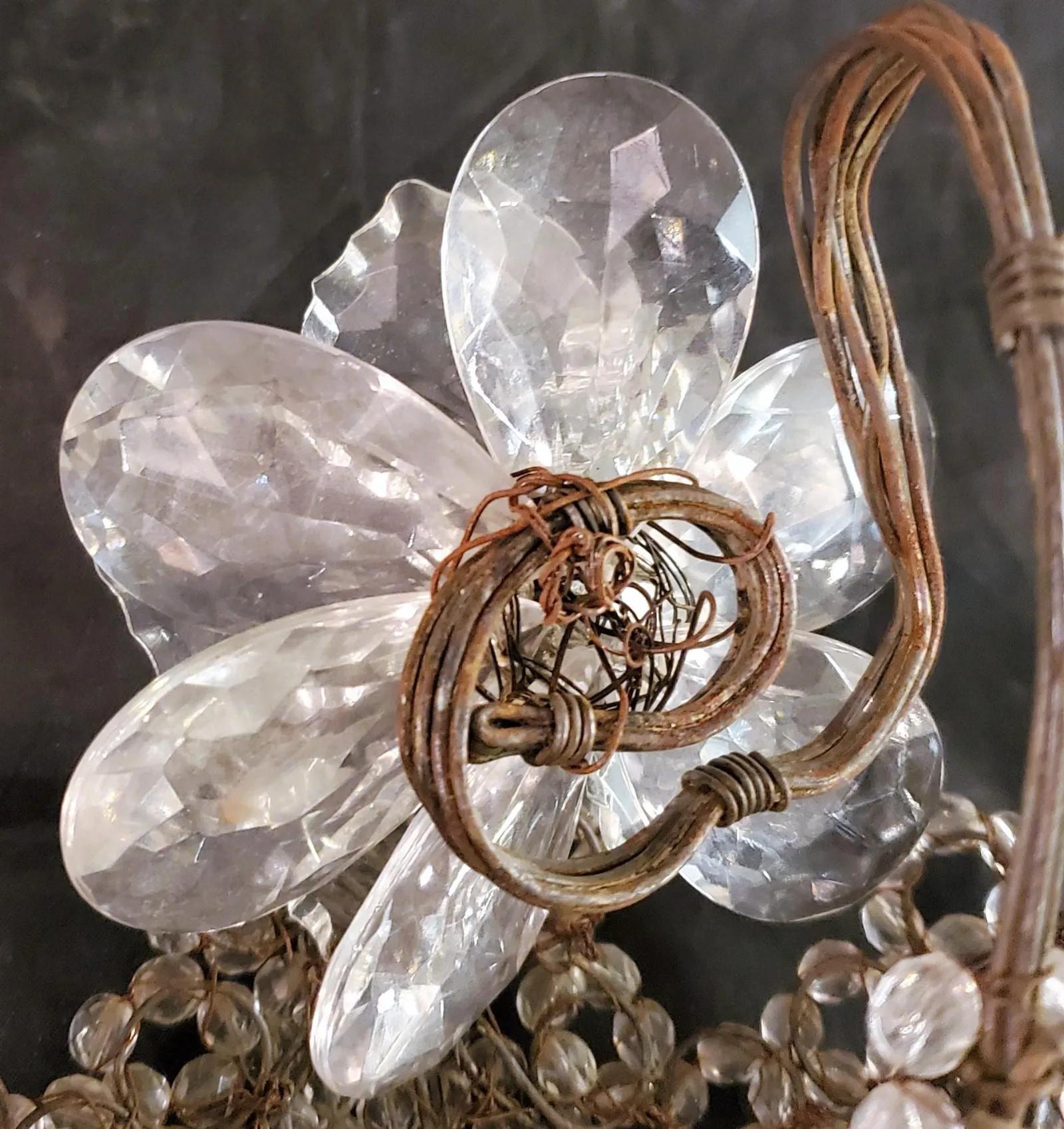 Cristal Paire d'appliques italiennes en cristal perlé des années 1940 en vente