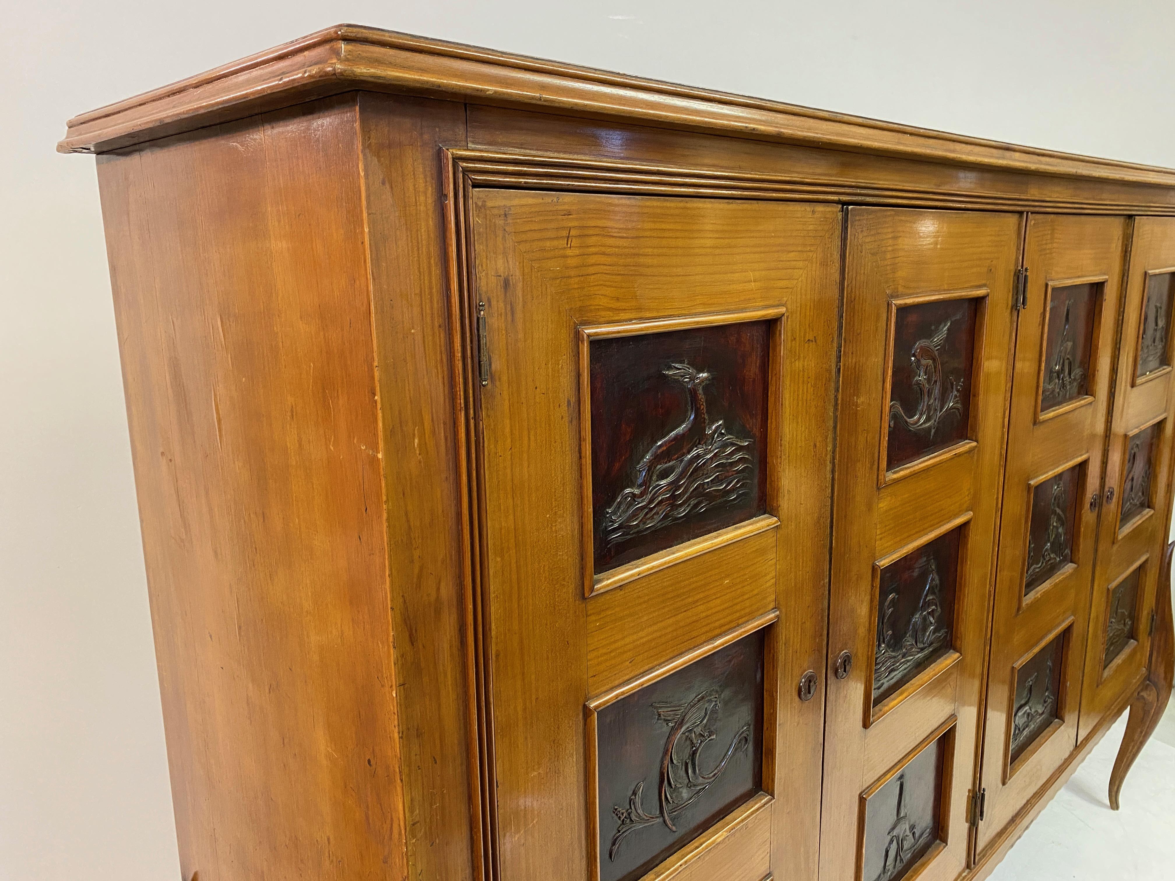 1940s Italian Cabinet Attributed to Pierluigi Colli For Sale 9
