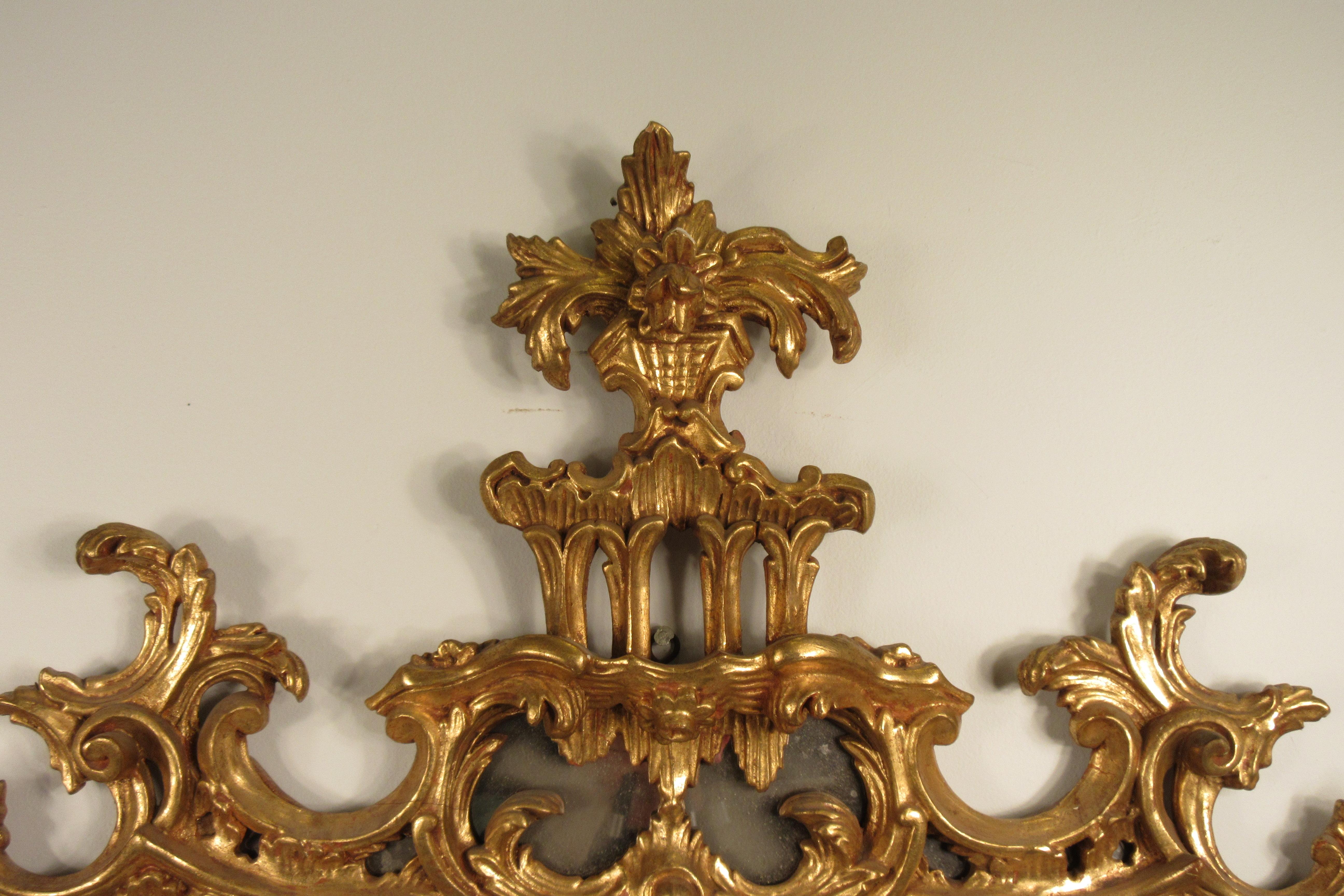 Mid-20th Century 1940s Italian Carved Wood Gilt Chippendale Mirror