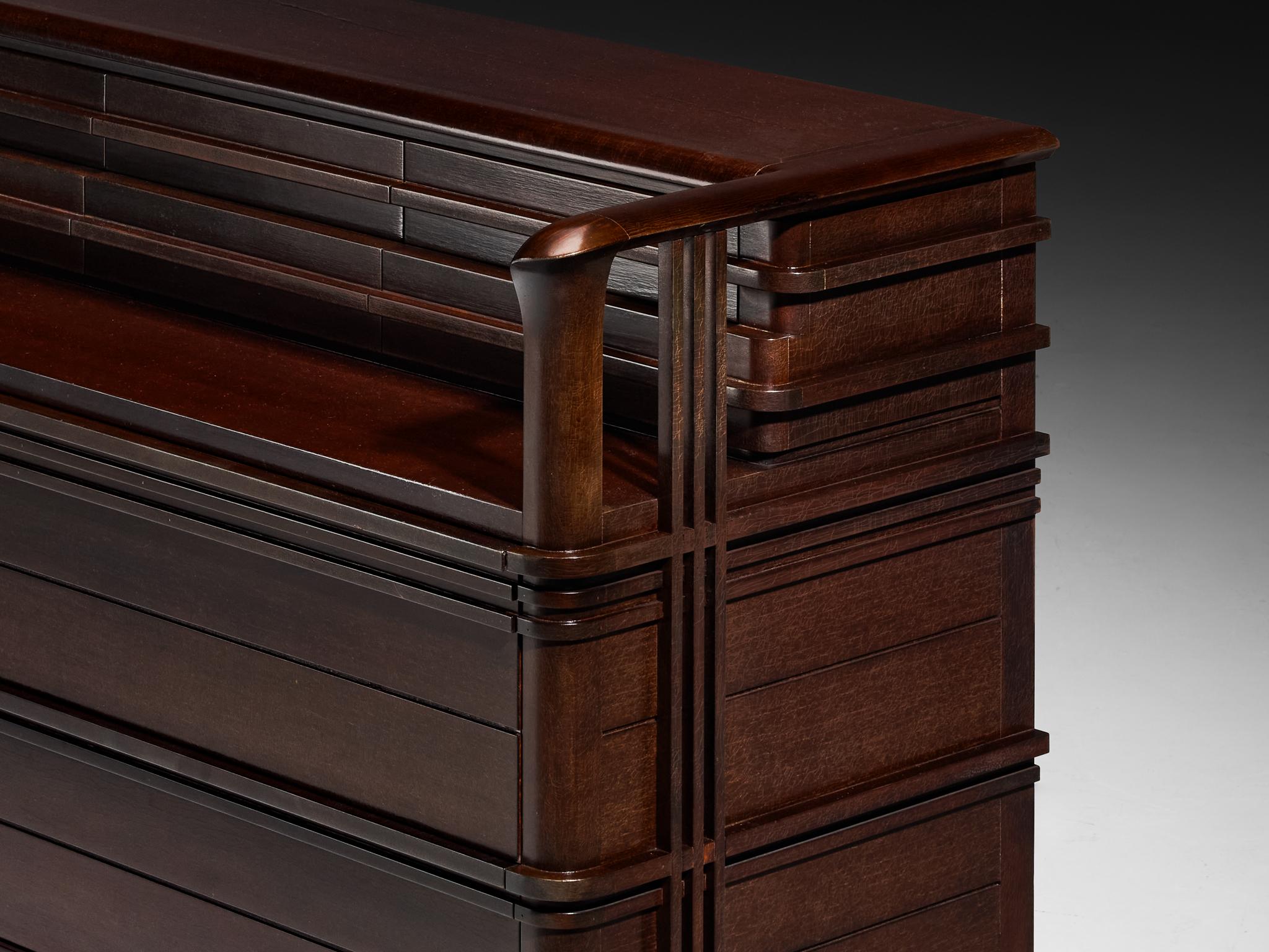 1940s Italian Chest of Drawers in Dark Red Stained Wood In Good Condition For Sale In Waalwijk, NL
