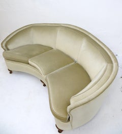 1940s Italian Modern Curved Vintage Design Sofa in Beige Velvet-Velour, 3-Seater