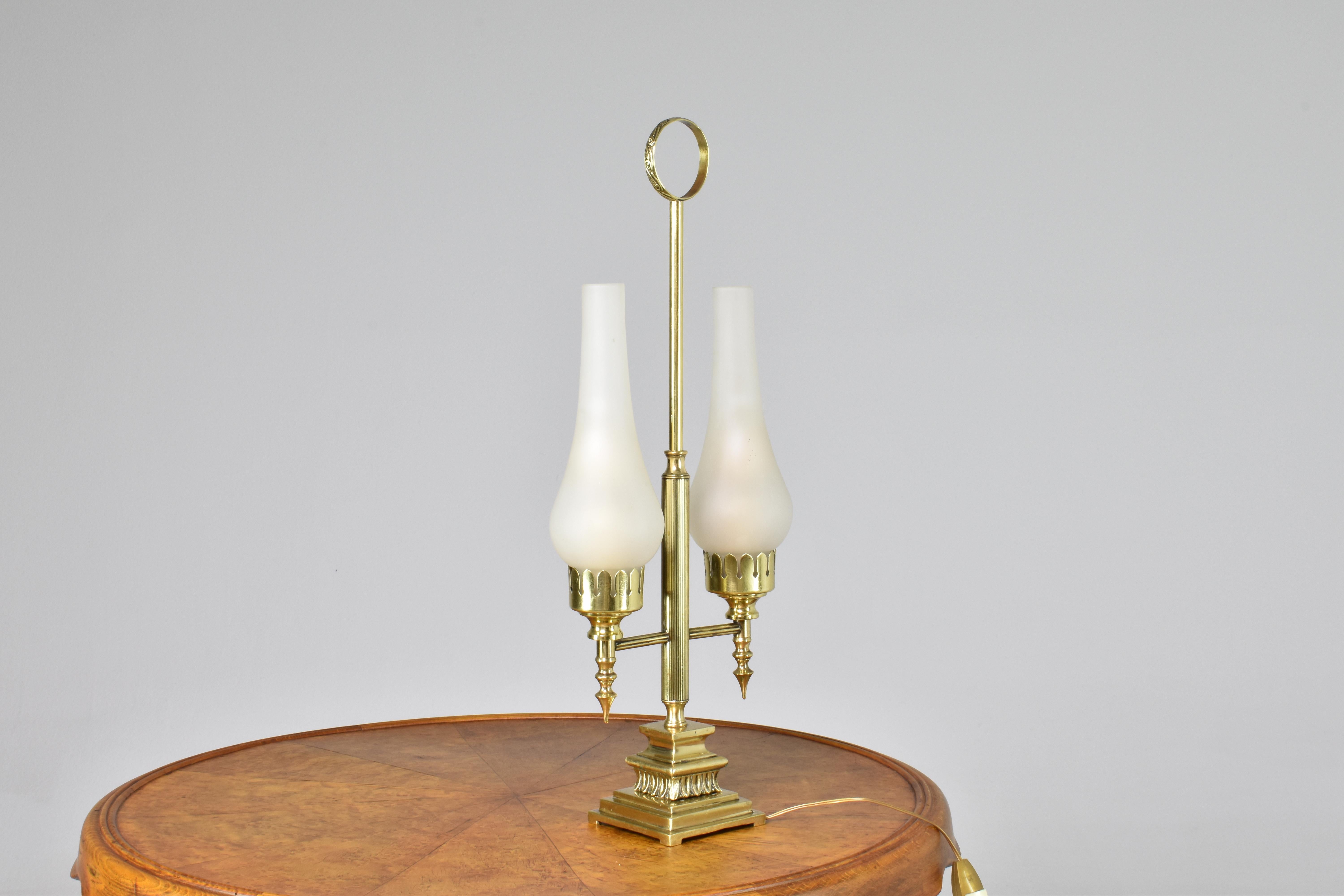 1940s Italian Double Brass Table Lamp with Handle  For Sale 5
