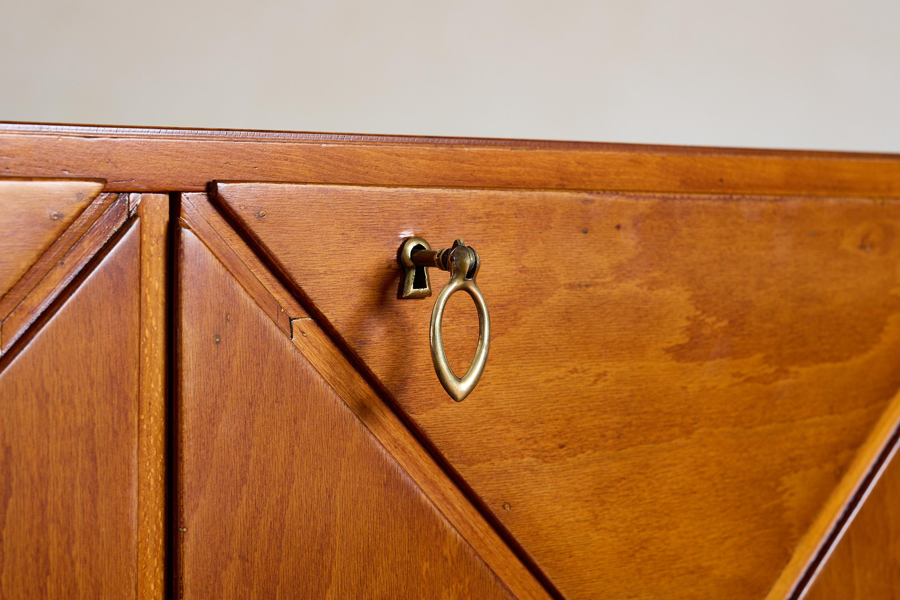 1940's Italienische Kommode/Schrank im Angebot 8