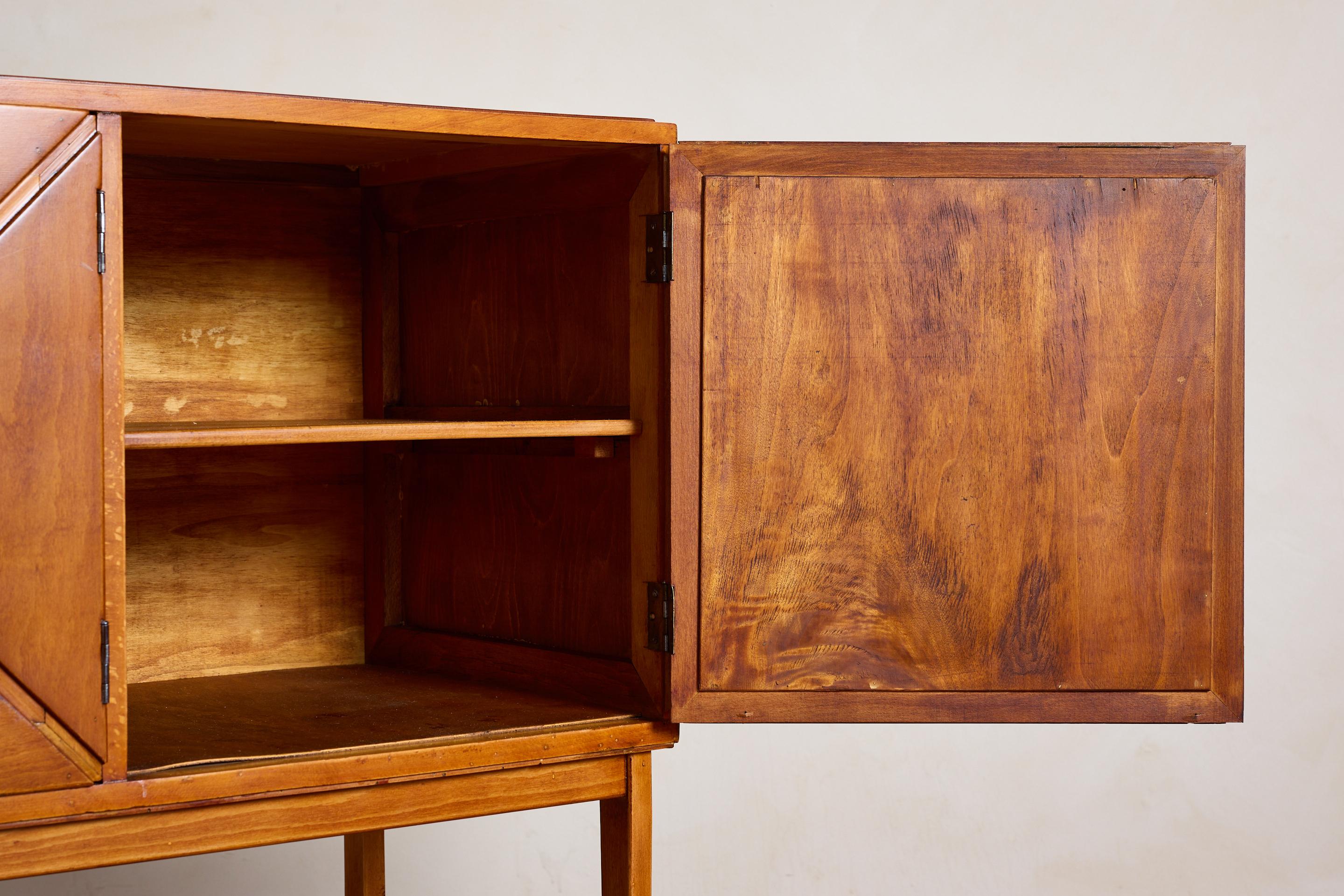 1940's Italienische Kommode/Schrank im Angebot 4