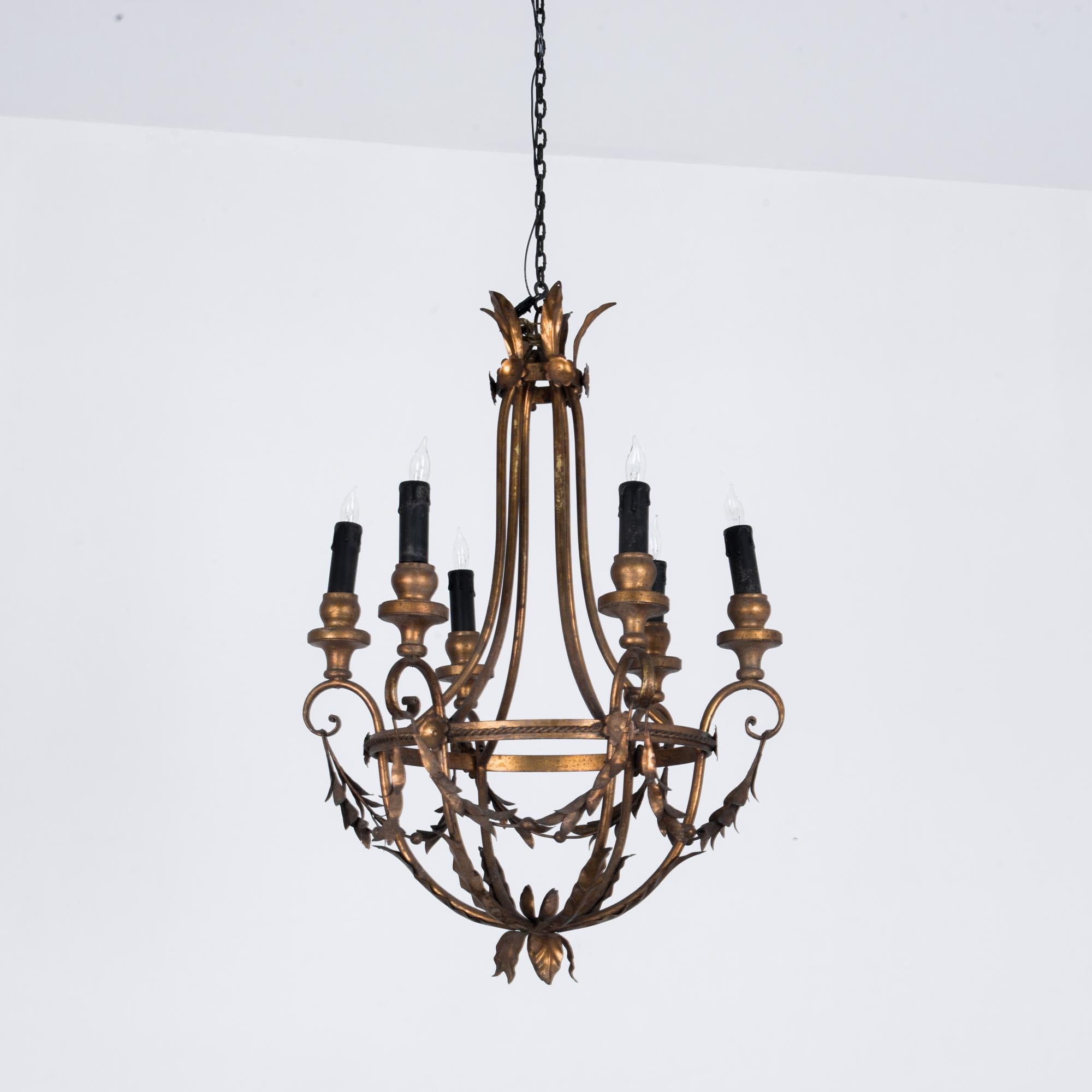 Mid-20th Century 1940s Italian Gilded Tole Chandelier