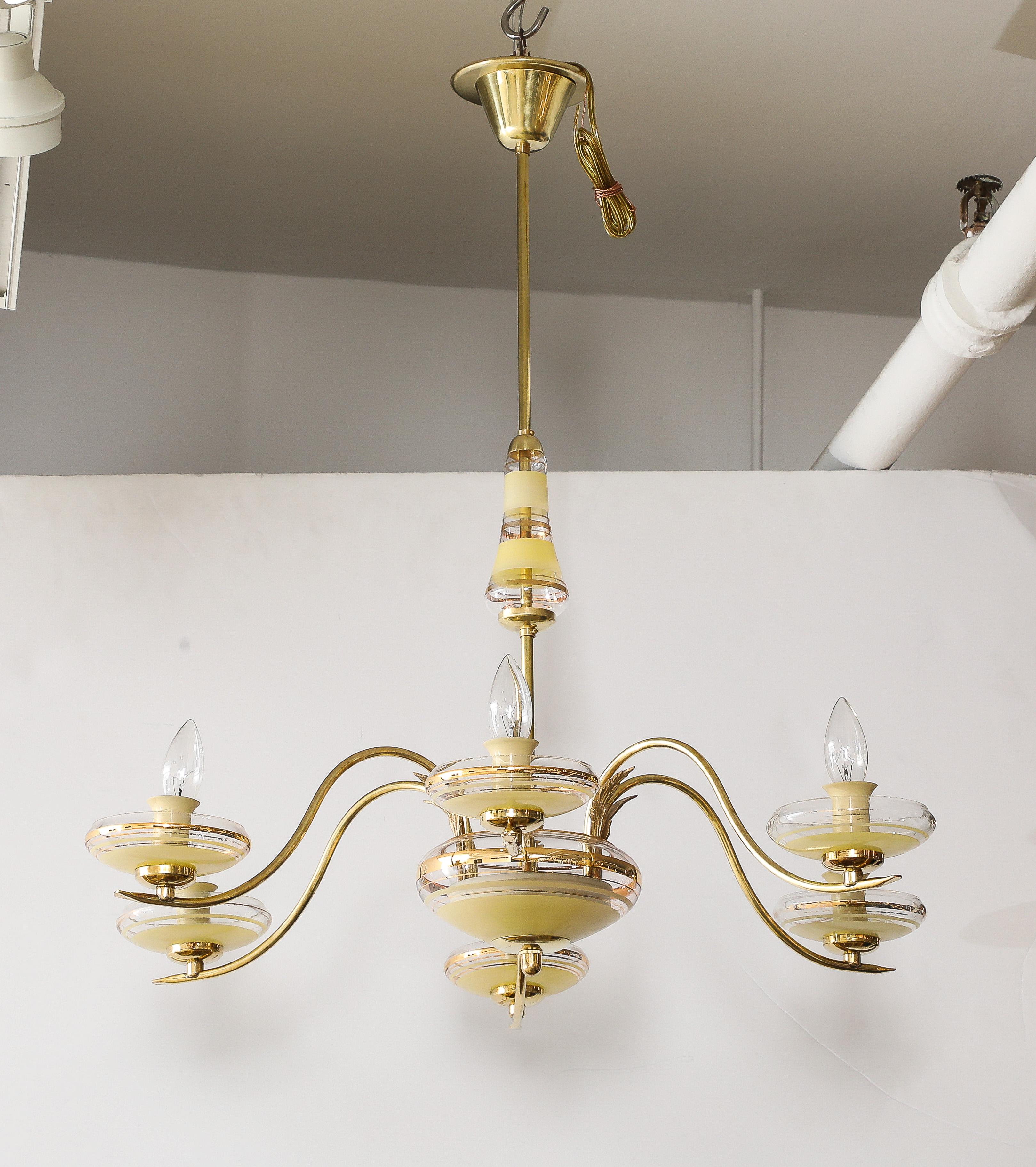 Lampadario a 6 bracci in vetro e ottone italiano degli anni '40 in vendita 7