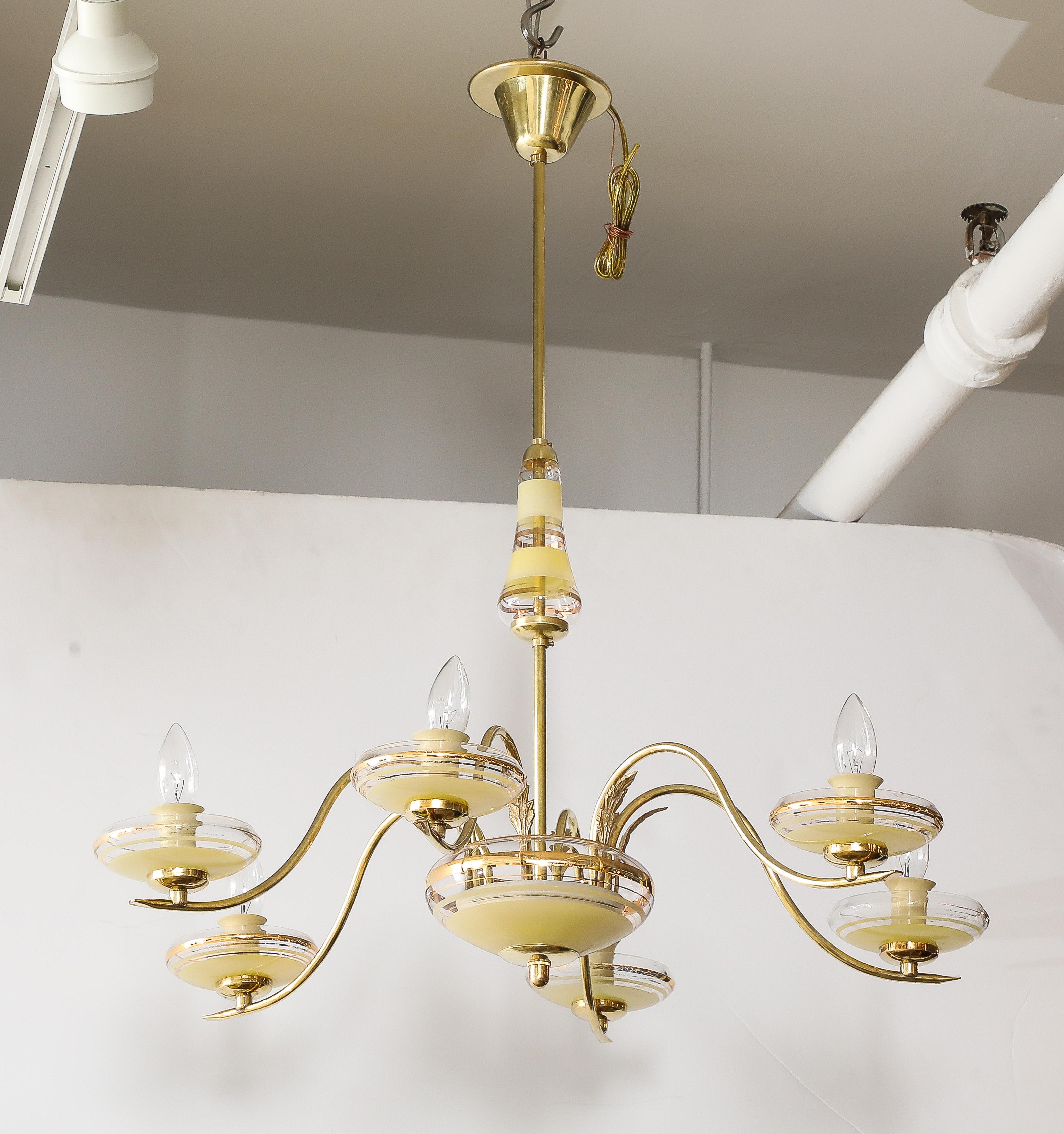Lampadario a 6 bracci in vetro e ottone italiano degli anni '40 in vendita 9